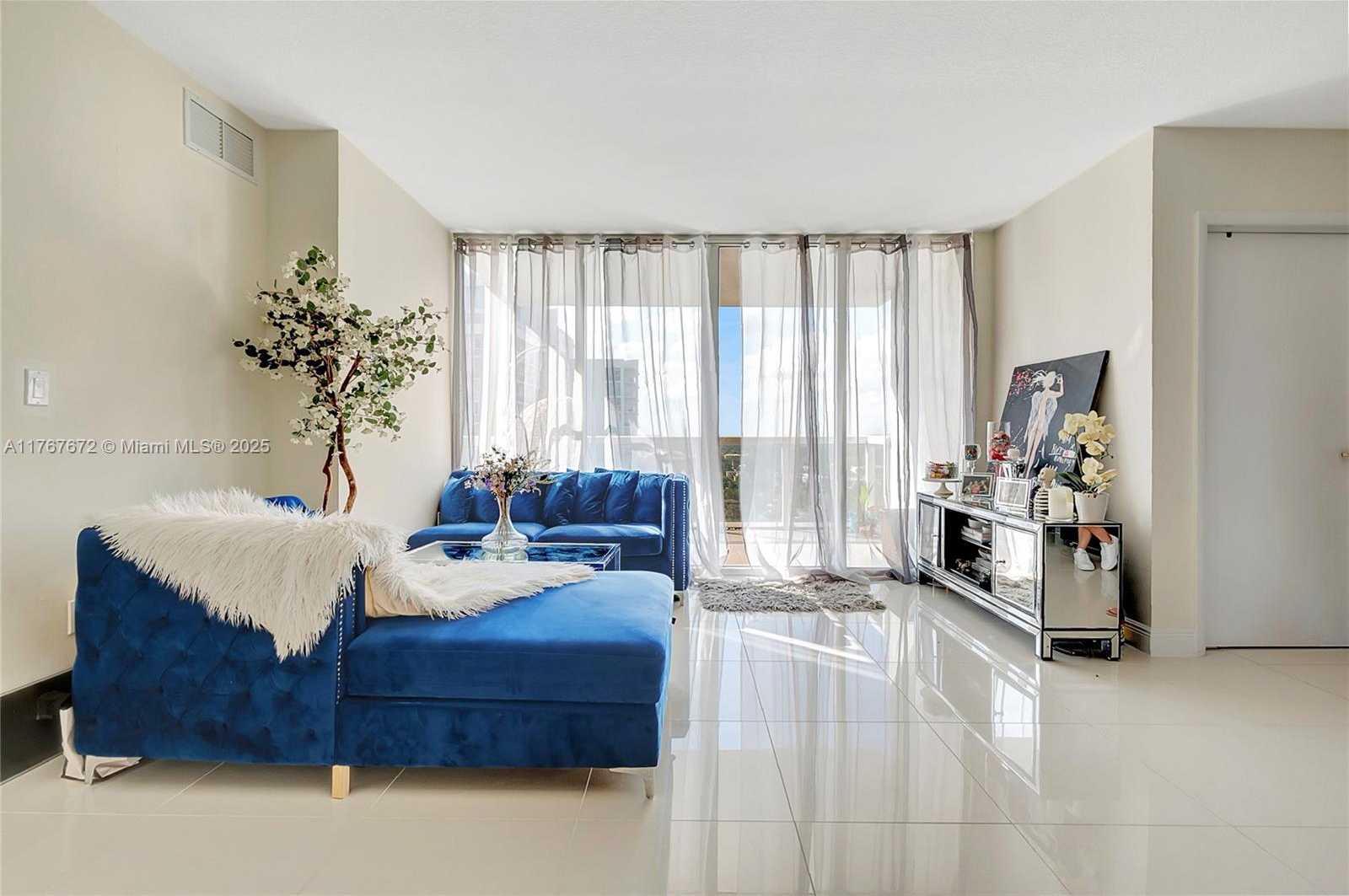 Small Image of 1861 NORTH WEST S RIVER DR #1803, Miami Number 3