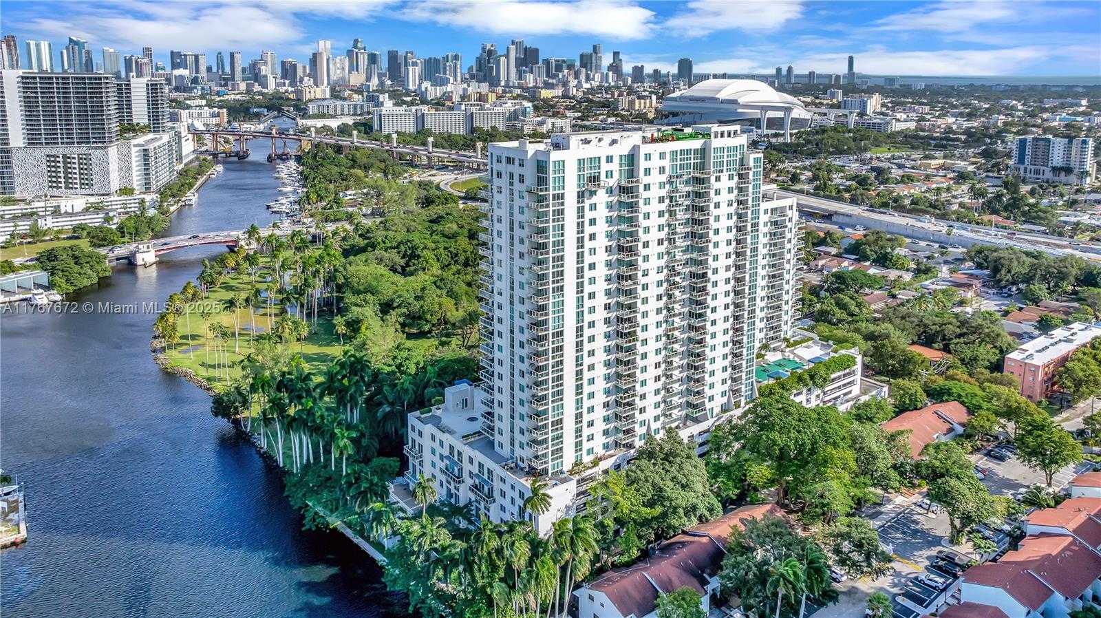 Small Image of 1861 NORTH WEST S RIVER DR #1803, Miami Number 36