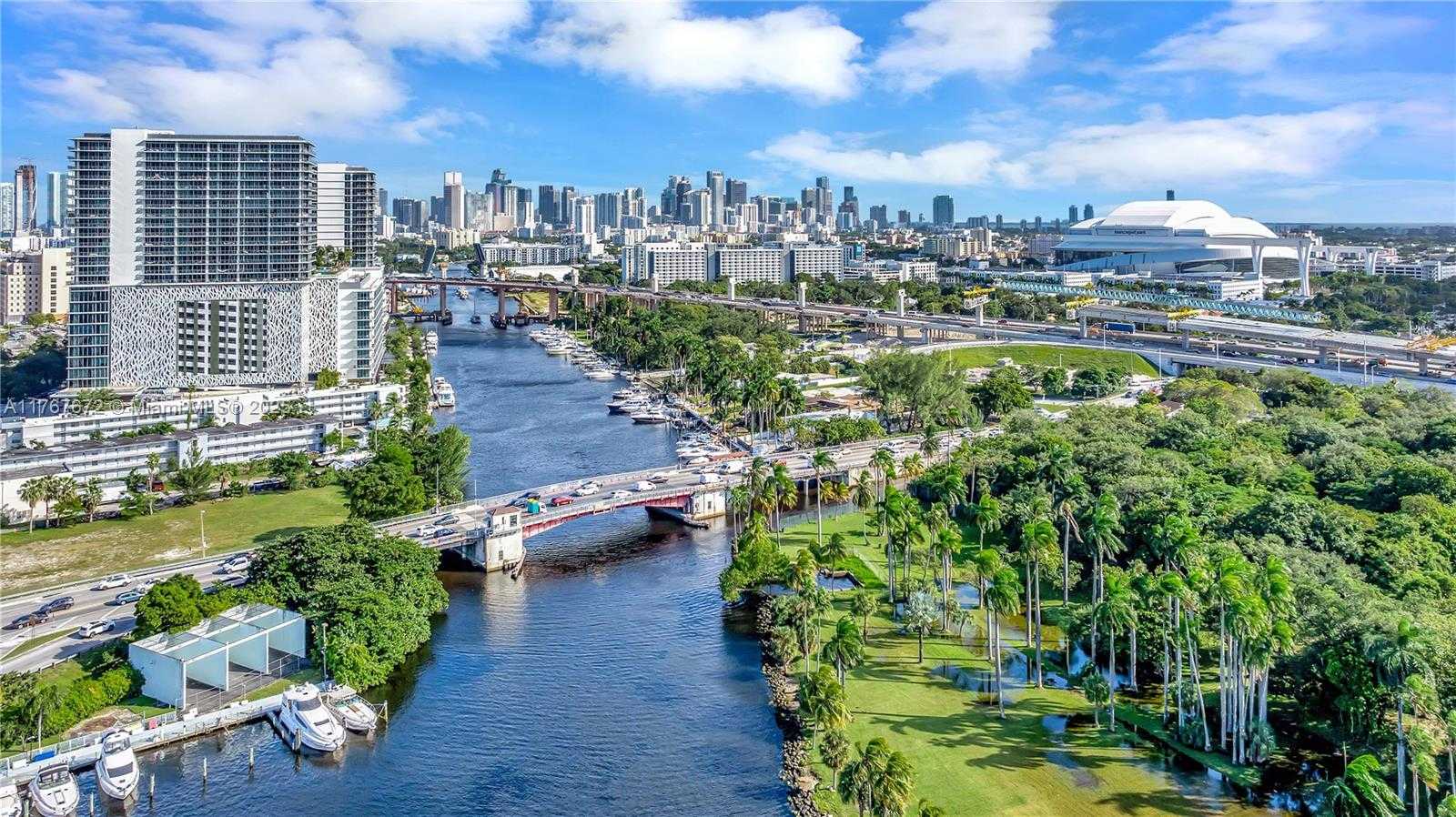 Small Image of 1861 NORTH WEST S RIVER DR #1803, Miami Number 38