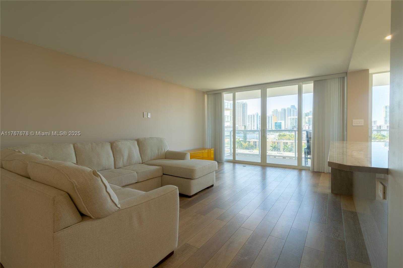 Small Image of 230 174TH ST #1015, Sunny Isles Beach Number 14