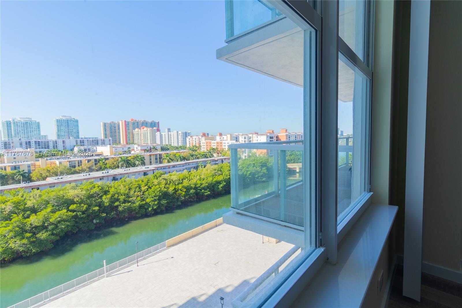 Small Image of 230 174TH ST #1015, Sunny Isles Beach Number 3