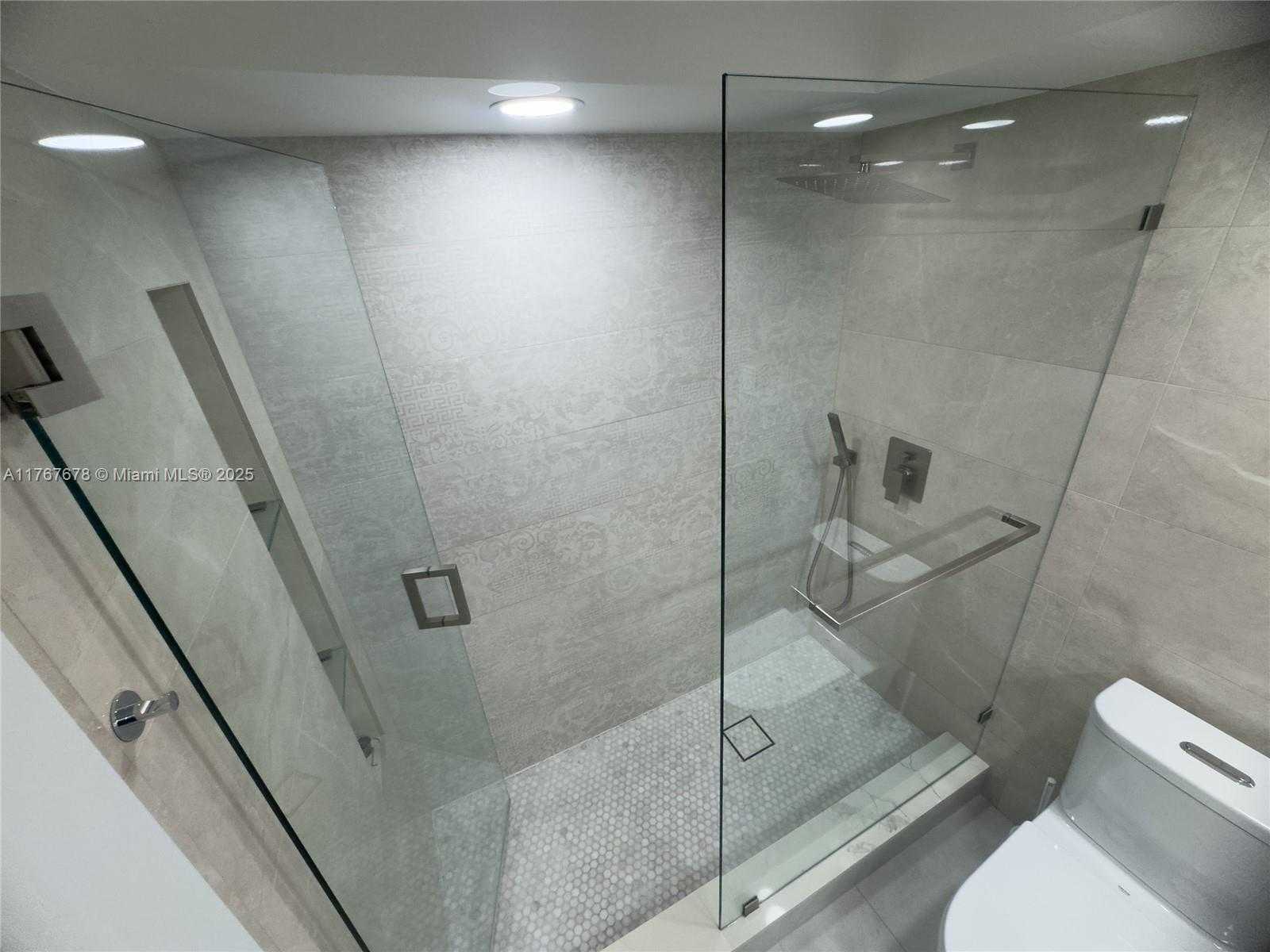 Small Image of 230 174TH ST #1015, Sunny Isles Beach Number 39