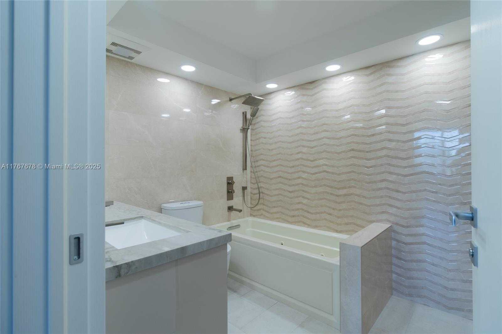 Small Image of 230 174TH ST #1015, Sunny Isles Beach Number 50