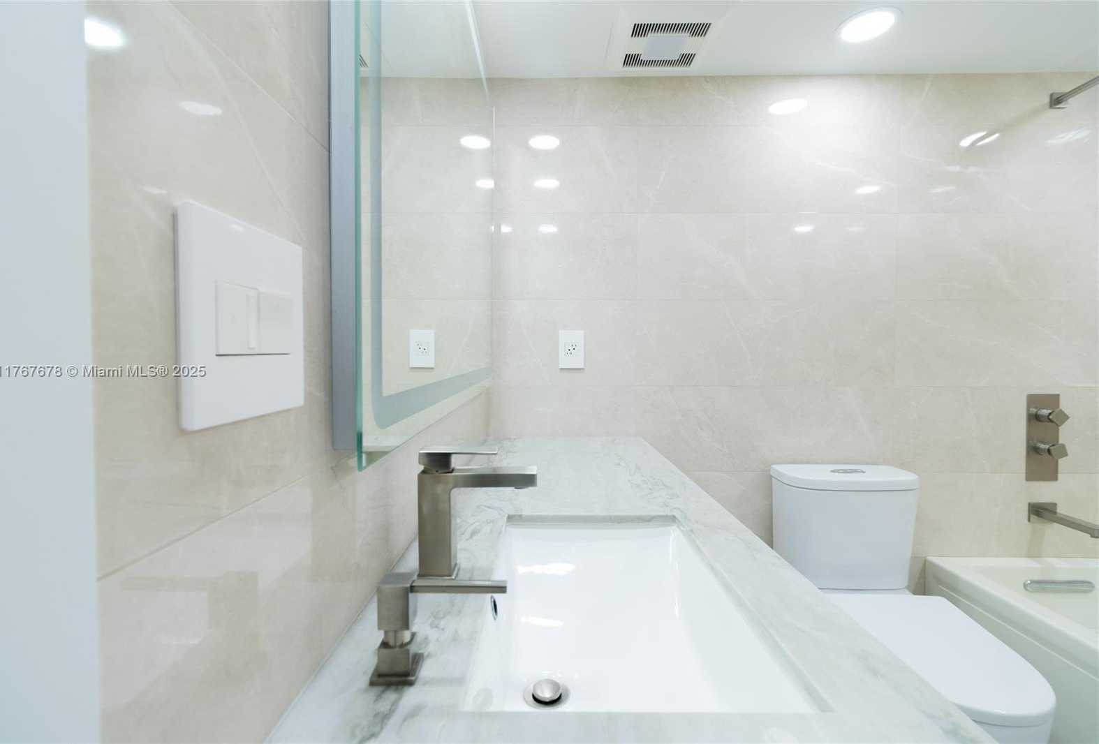 Small Image of 230 174TH ST #1015, Sunny Isles Beach Number 51