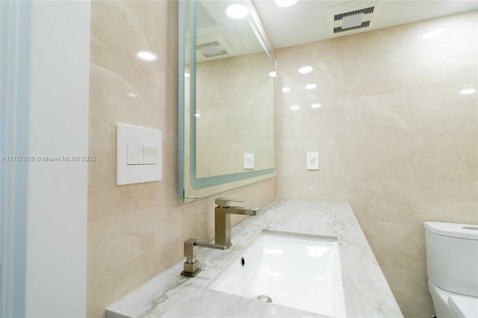 Small Image of 230 174TH ST #1015, Sunny Isles Beach Number 54