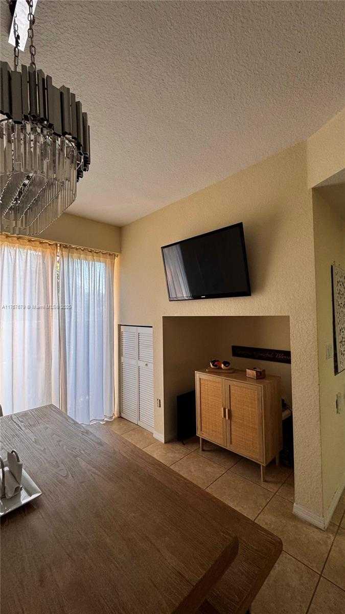 Small Image of 1033 SOUTH WEST 144TH AVE #2705, Pembroke Pines Number 11