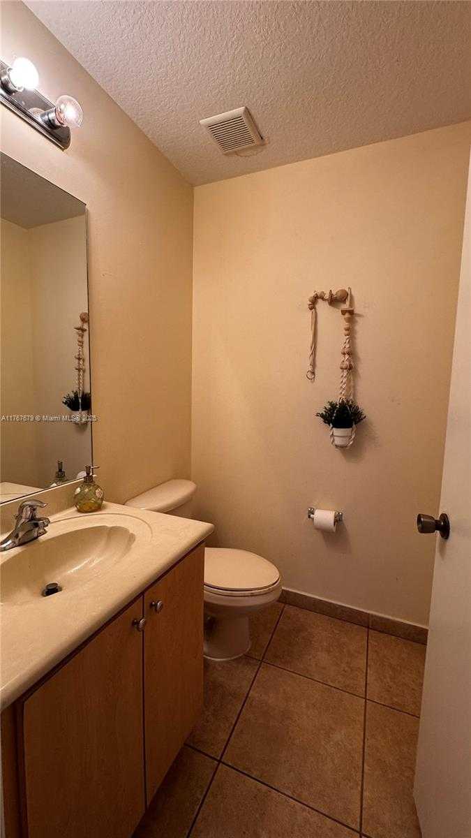 Small Image of 1033 SOUTH WEST 144TH AVE #2705, Pembroke Pines Number 12