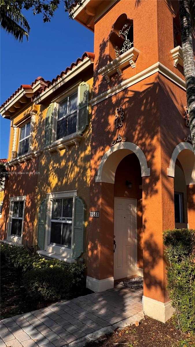 Small Image of 1033 SOUTH WEST 144TH AVE #2705, Pembroke Pines Number 2