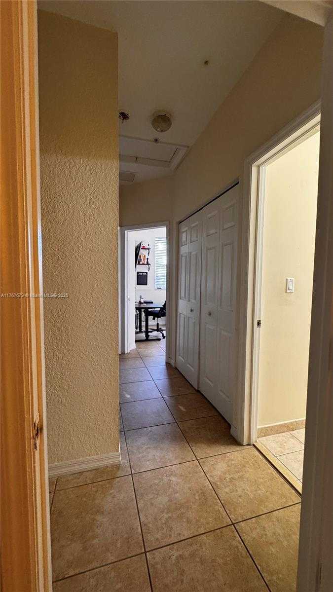 Small Image of 1033 SOUTH WEST 144TH AVE #2705, Pembroke Pines Number 26