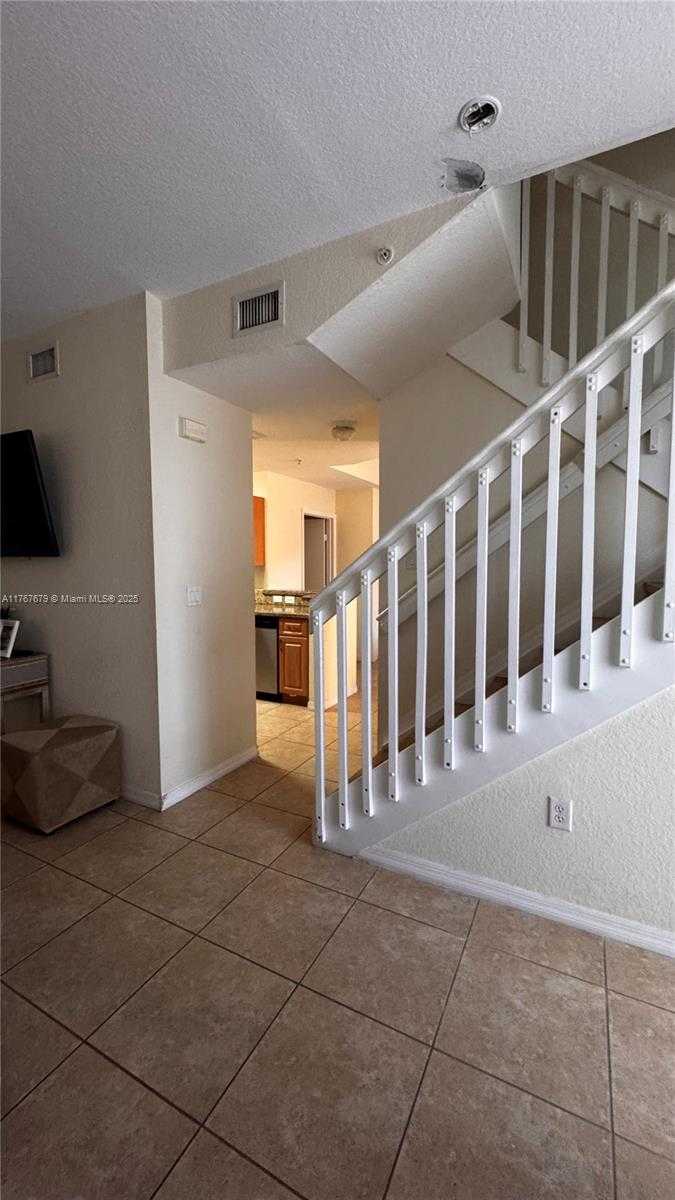 Small Image of 1033 SOUTH WEST 144TH AVE #2705, Pembroke Pines Number 6