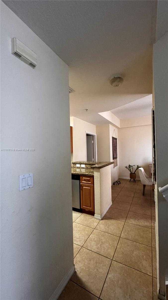 Small Image of 1033 SOUTH WEST 144TH AVE #2705, Pembroke Pines Number 8