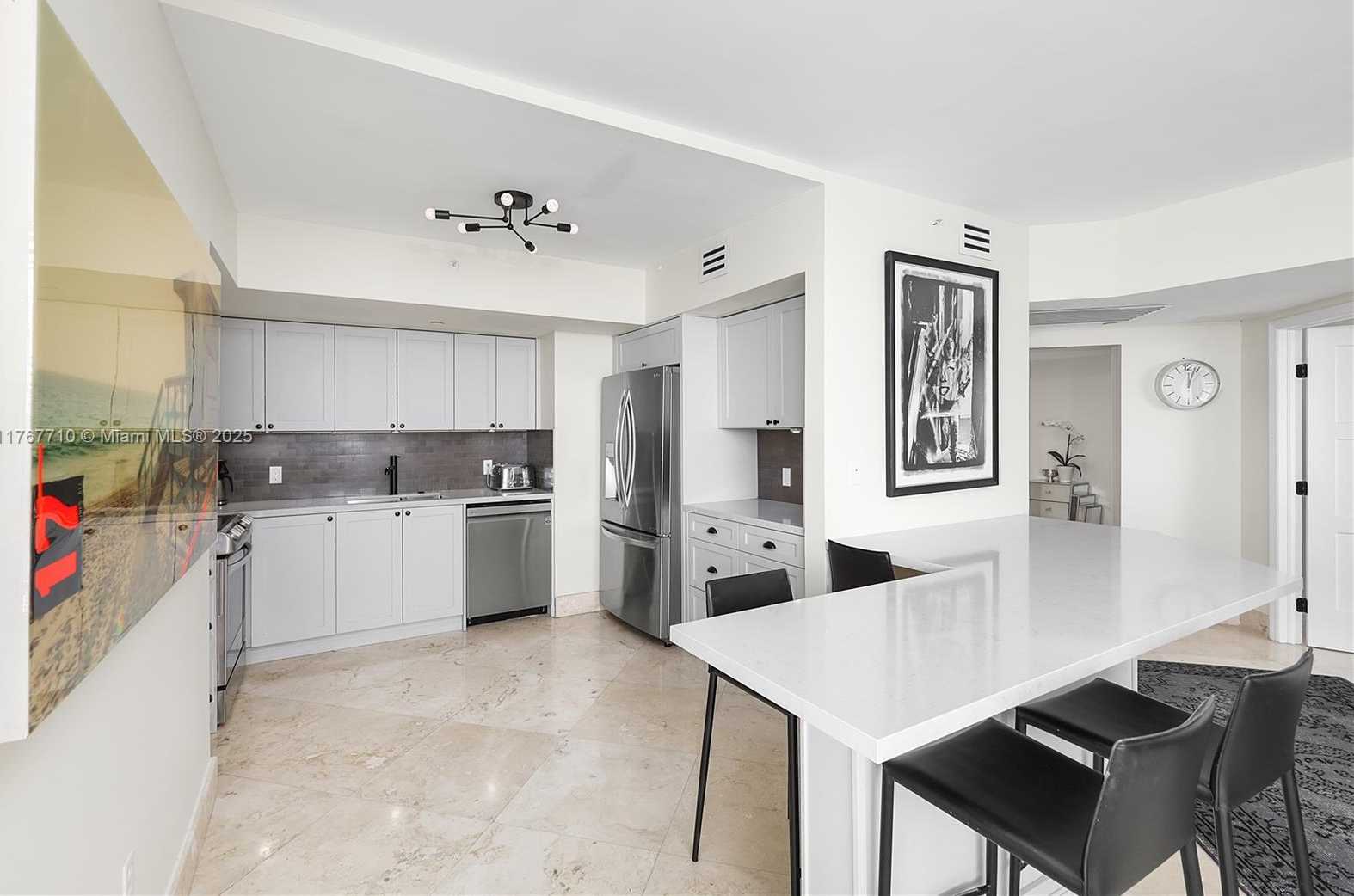 Small Image of 1330 WEST AVE #1908, Miami Beach Number 17