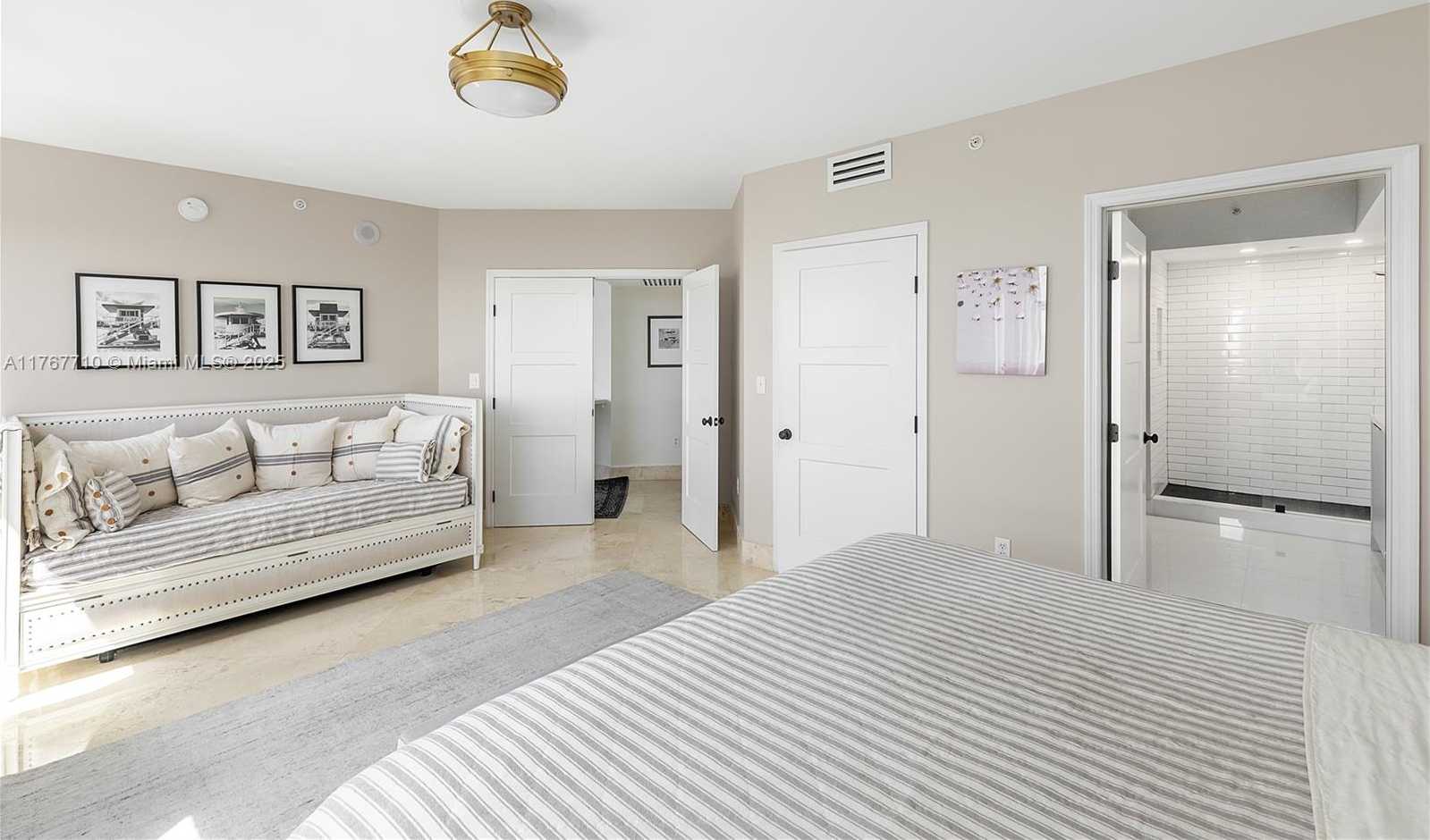 Small Image of 1330 WEST AVE #1908, Miami Beach Number 23
