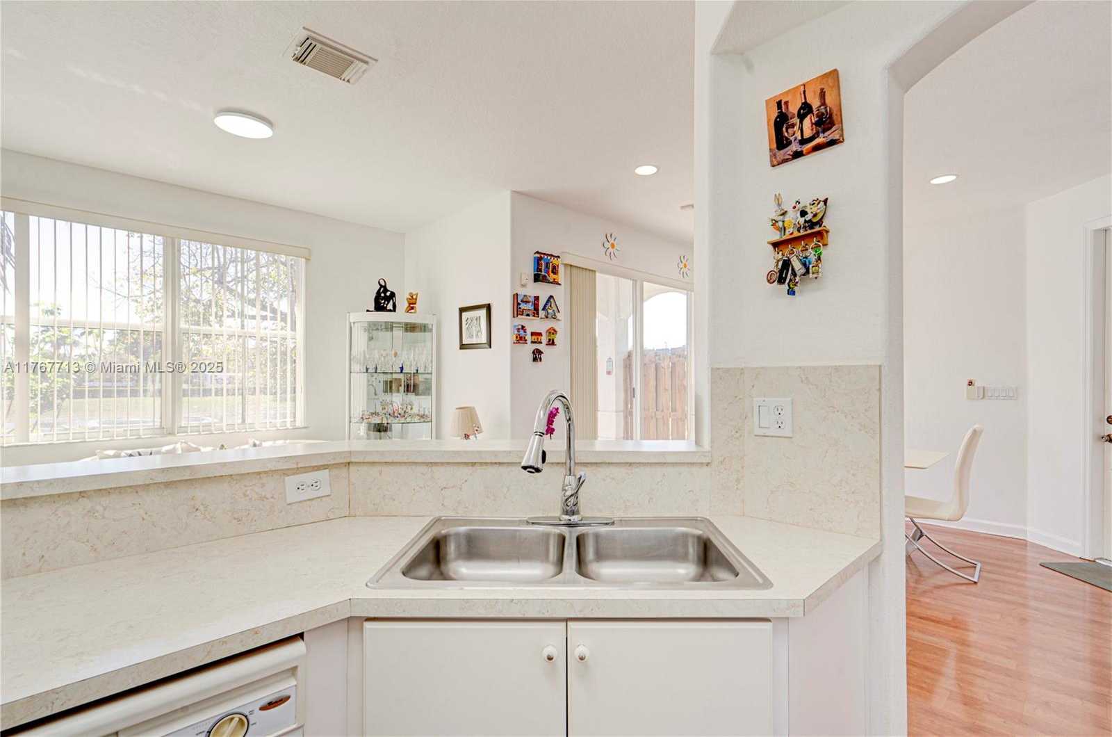 Small Image of 7807 NORTH WEST 114TH PL, Doral Number 12