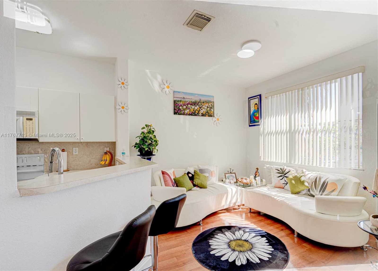 Small Image of 7807 NORTH WEST 114TH PL, Doral Number 27