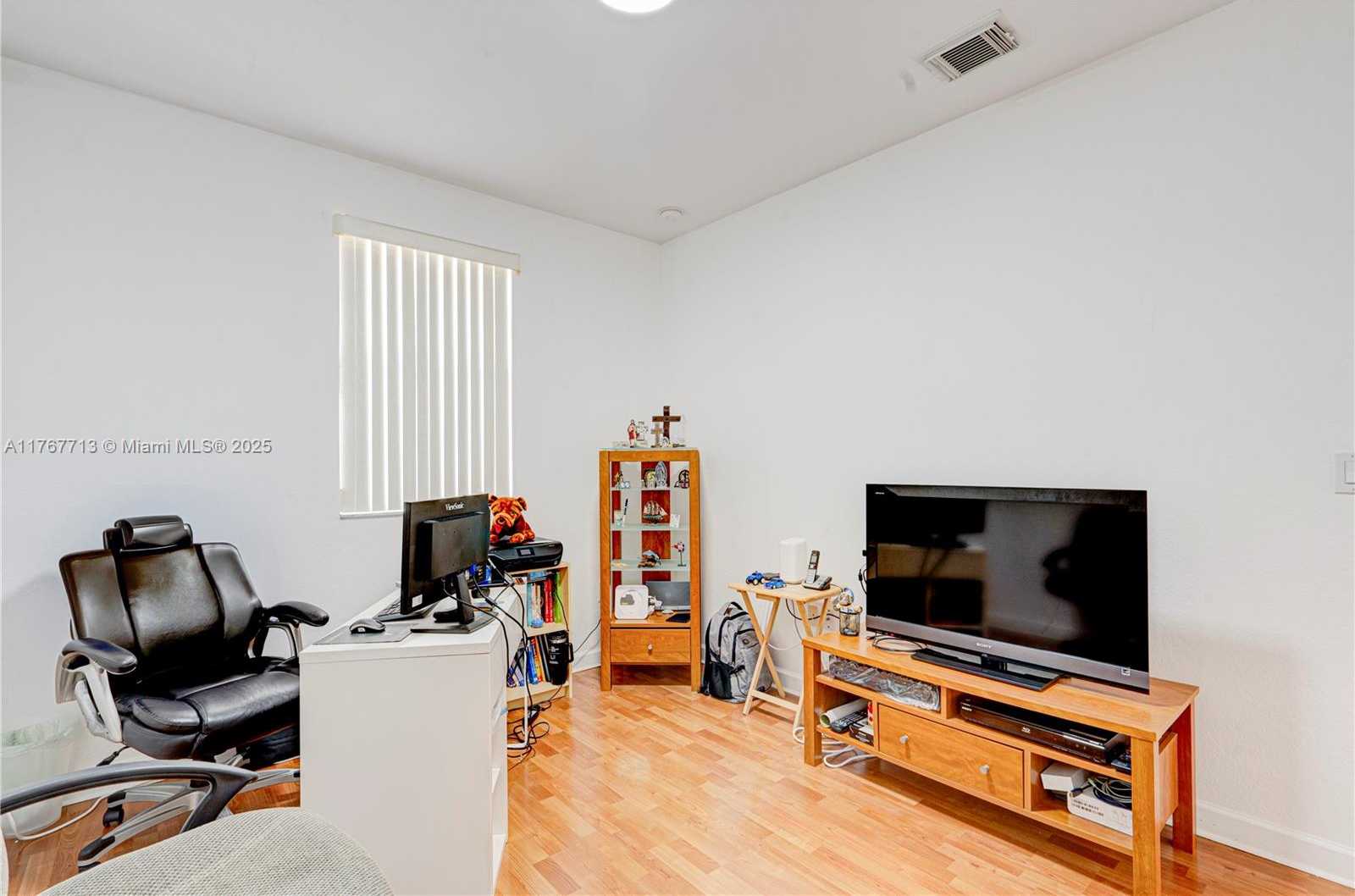 Small Image of 7807 NORTH WEST 114TH PL, Doral Number 30