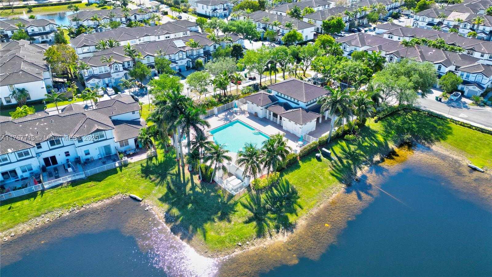 Small Image of 7807 NORTH WEST 114TH PL, Doral Number 41