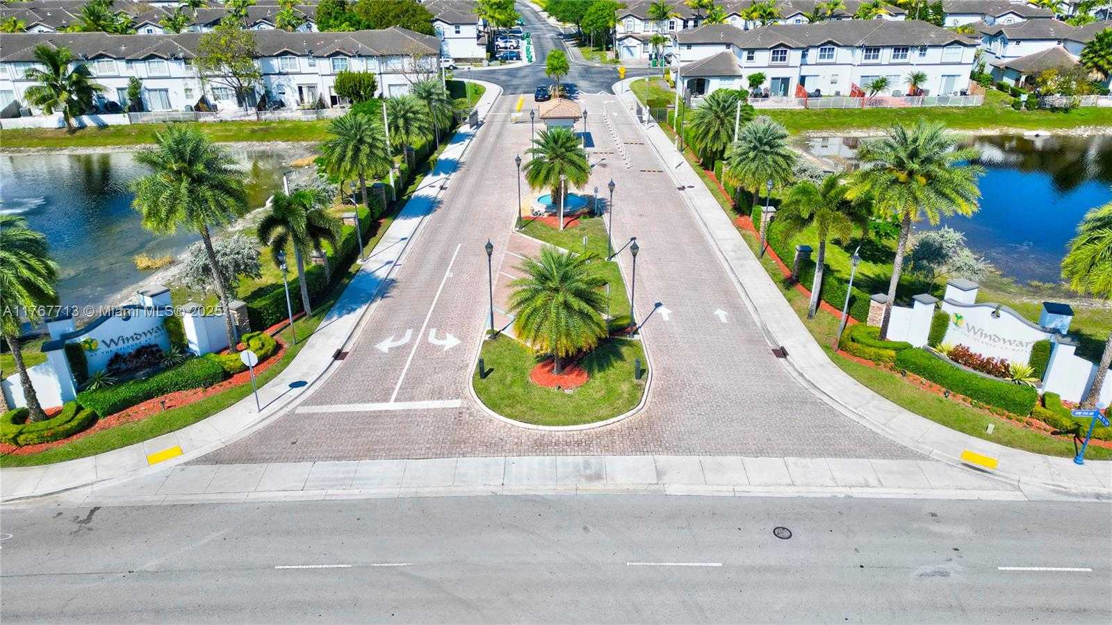 Small Image of 7807 NORTH WEST 114TH PL, Doral Number 43