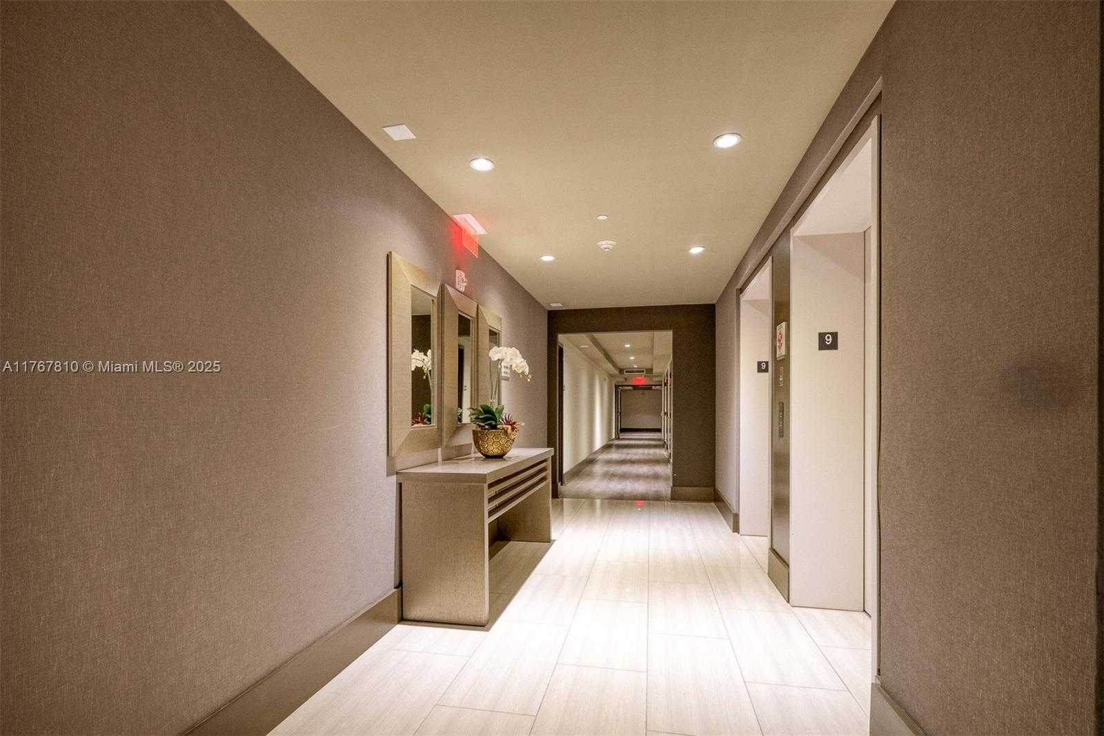 Small Image of 5252 NW 85th Ave, Doral, FL 33166, USA Number 32