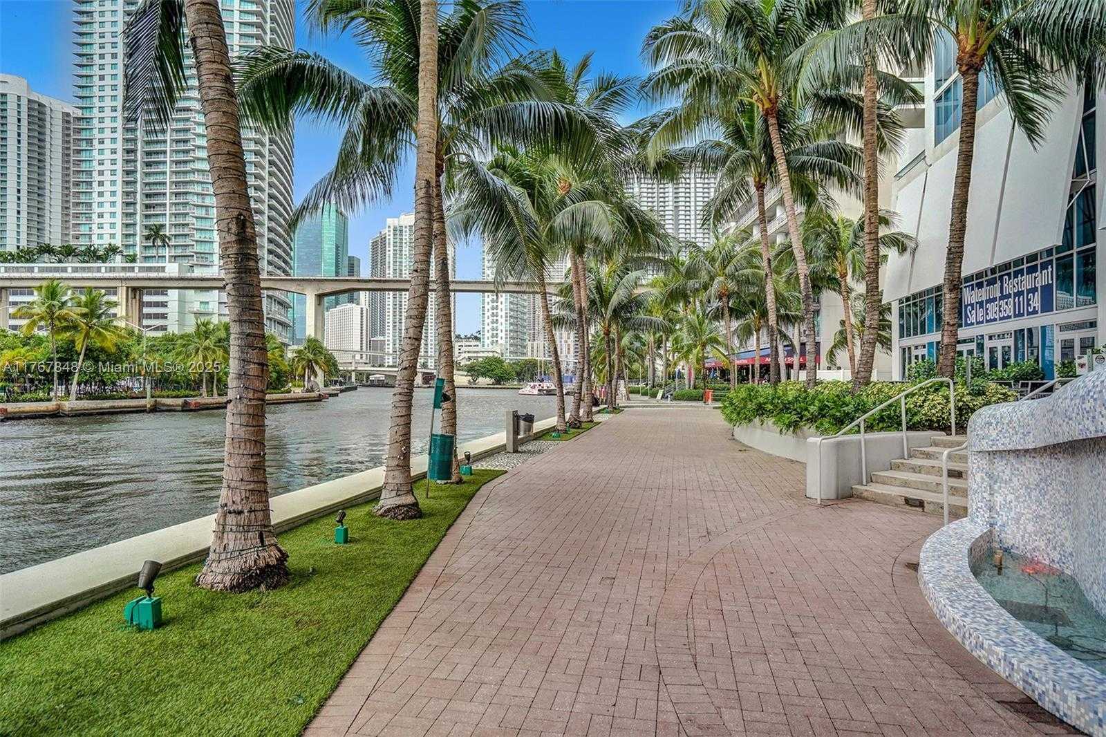 Small Image of 185 SOUTH WEST 7TH ST #2303, Miami Number 28