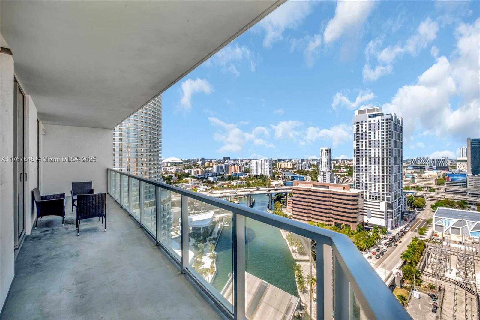 Small Image of 185 SOUTH WEST 7TH ST #2303, Miami Number 6