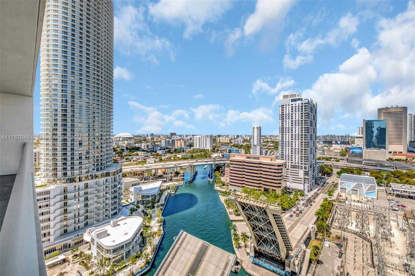 Small Image of 185 SOUTH WEST 7TH ST #2303, Miami Number 8