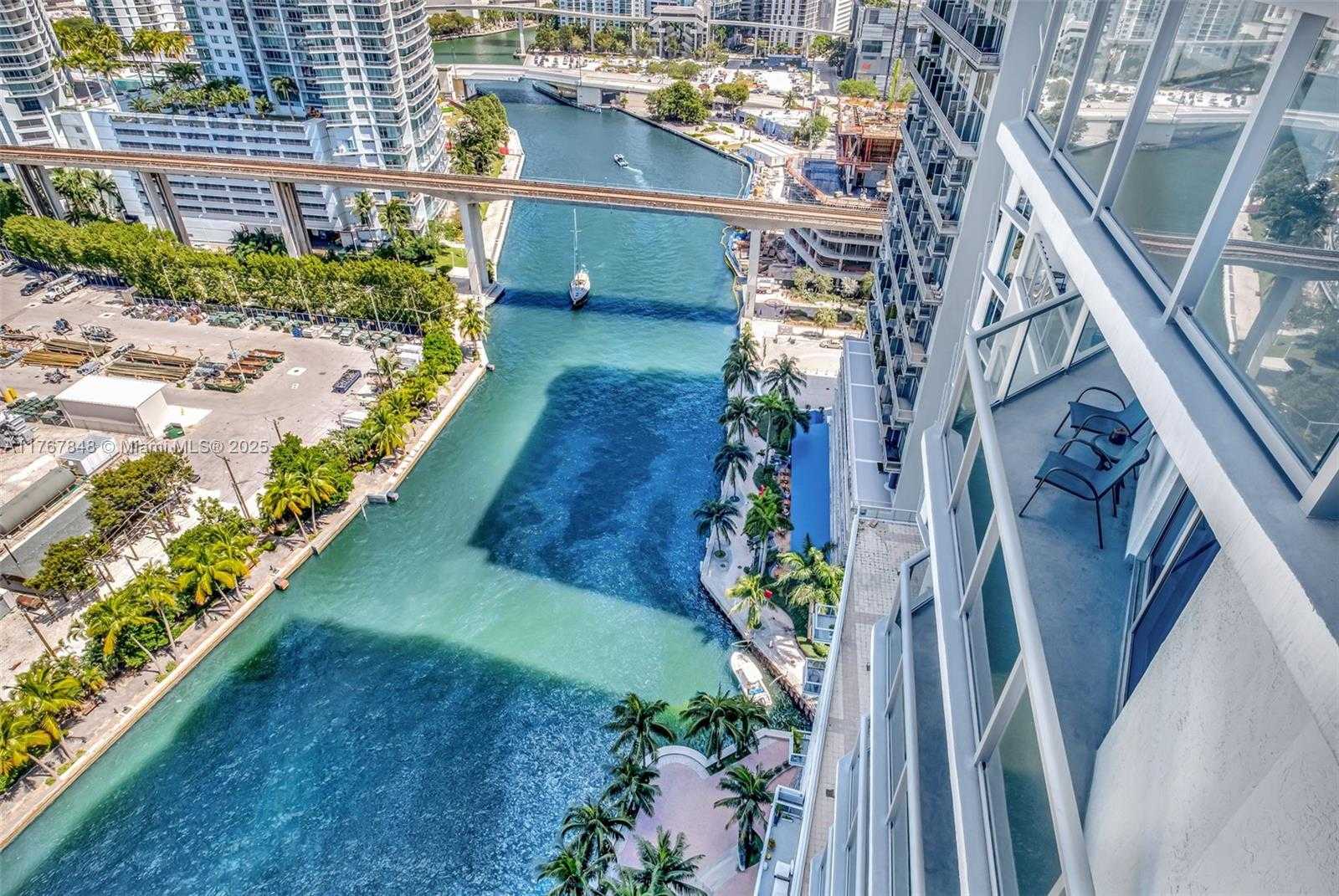 Small Image of 185 SOUTH WEST 7TH ST #2303, Miami Number 9