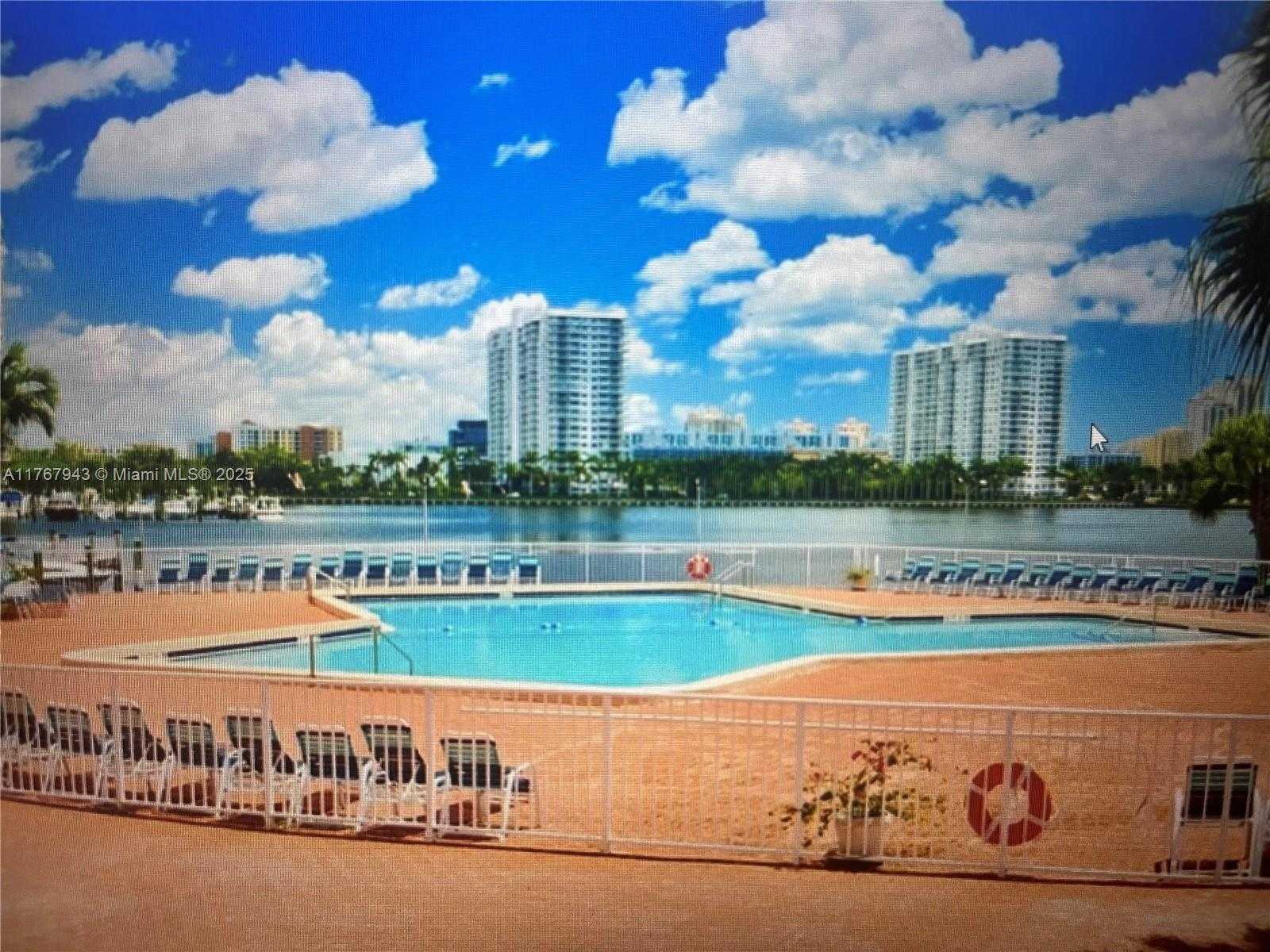 Small Image of 2910 POINT EAST DR #M414, Aventura Number 44
