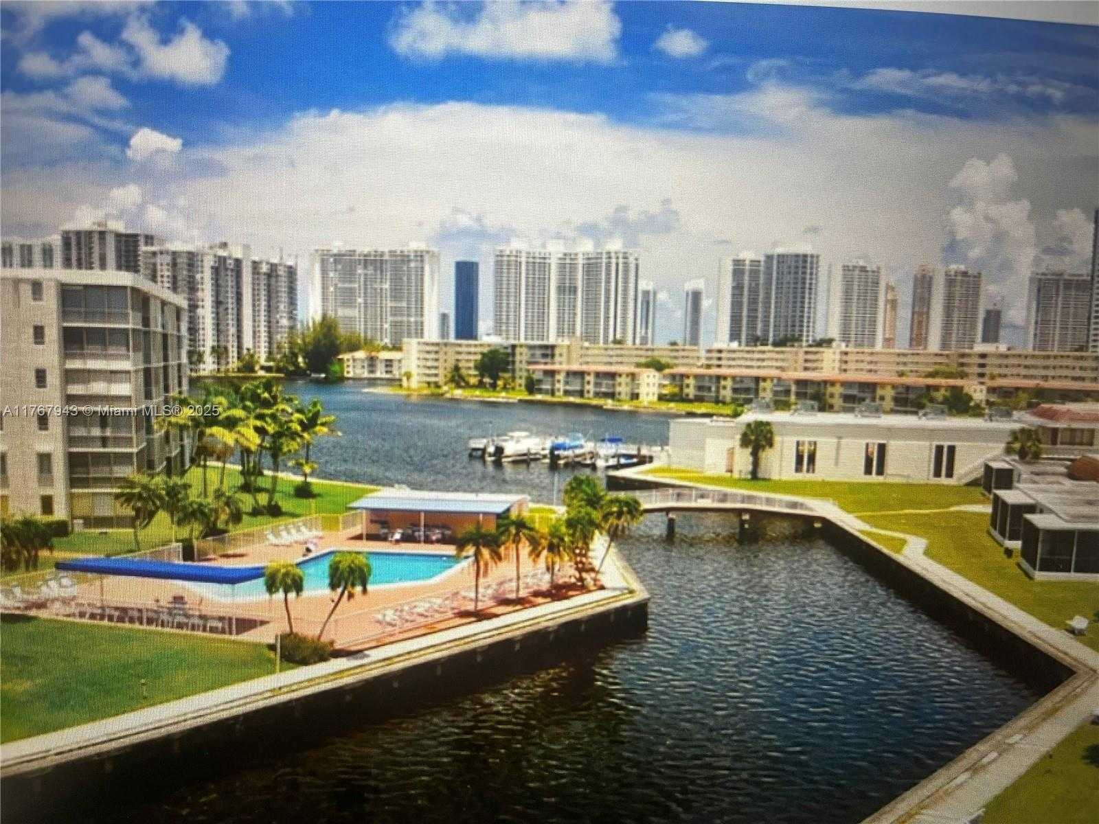 Small Image of 2910 POINT EAST DR #M414, Aventura Number 69