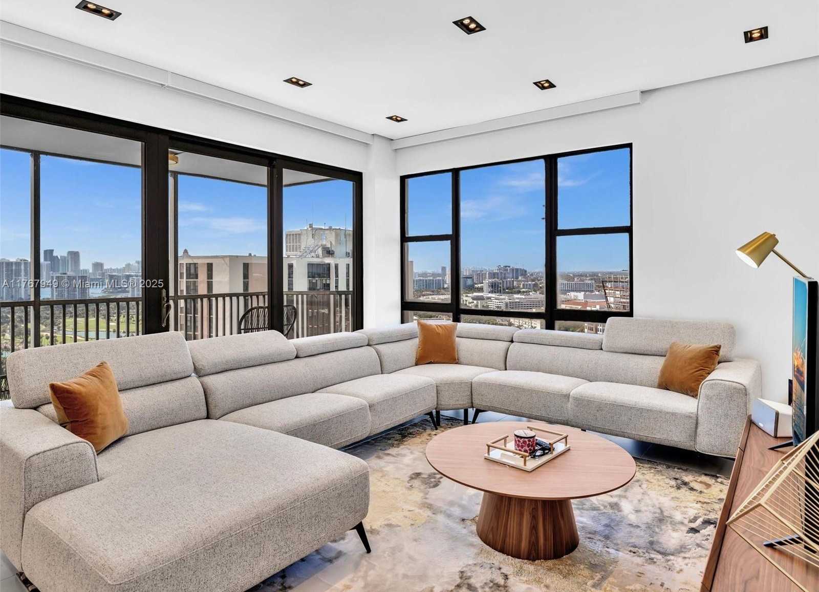 Small Image of 20301 WEST COUNTRY CLUB DR #PH29, Aventura Number 19