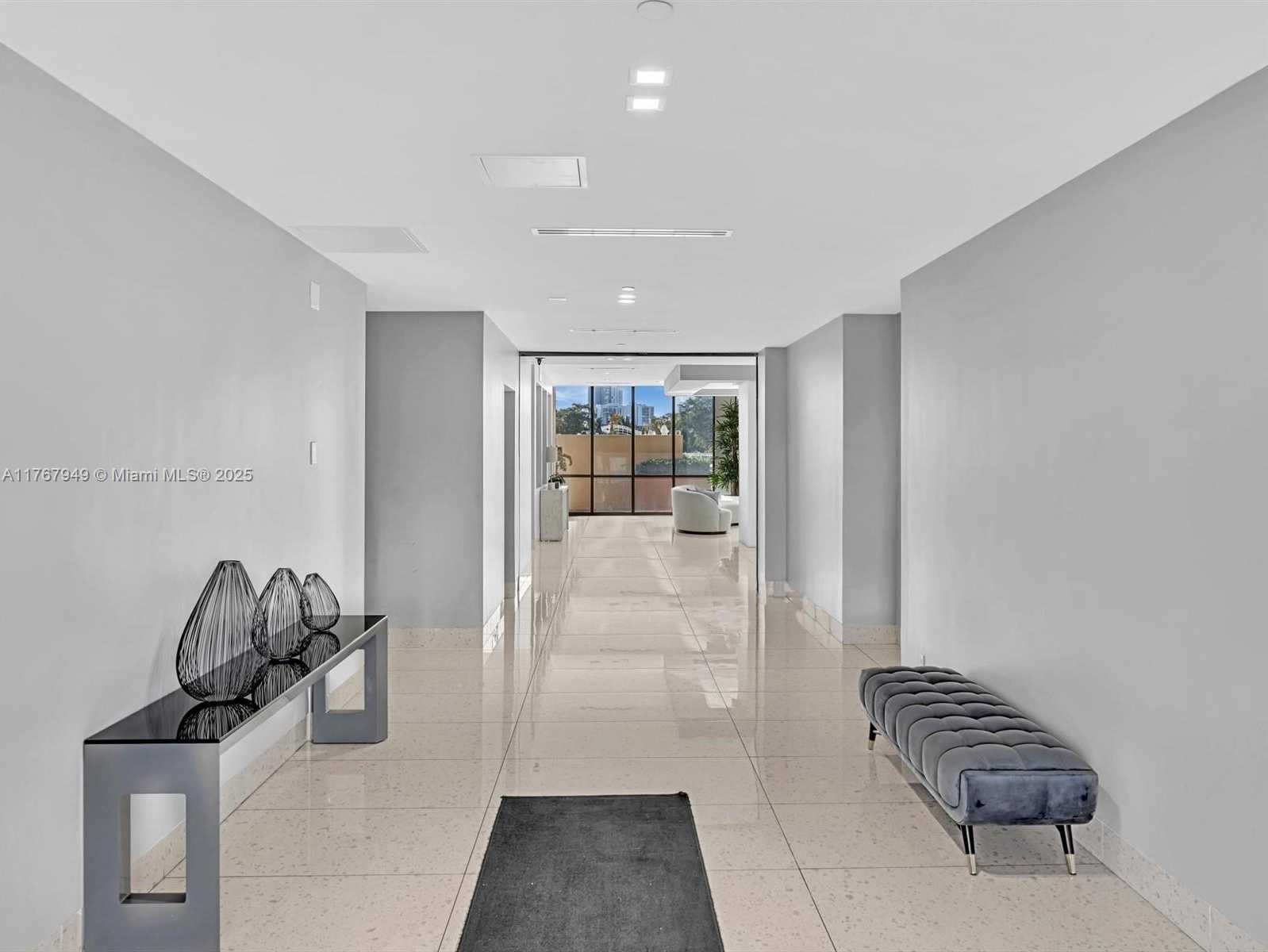 Small Image of 20301 WEST COUNTRY CLUB DR #PH29, Aventura Number 48