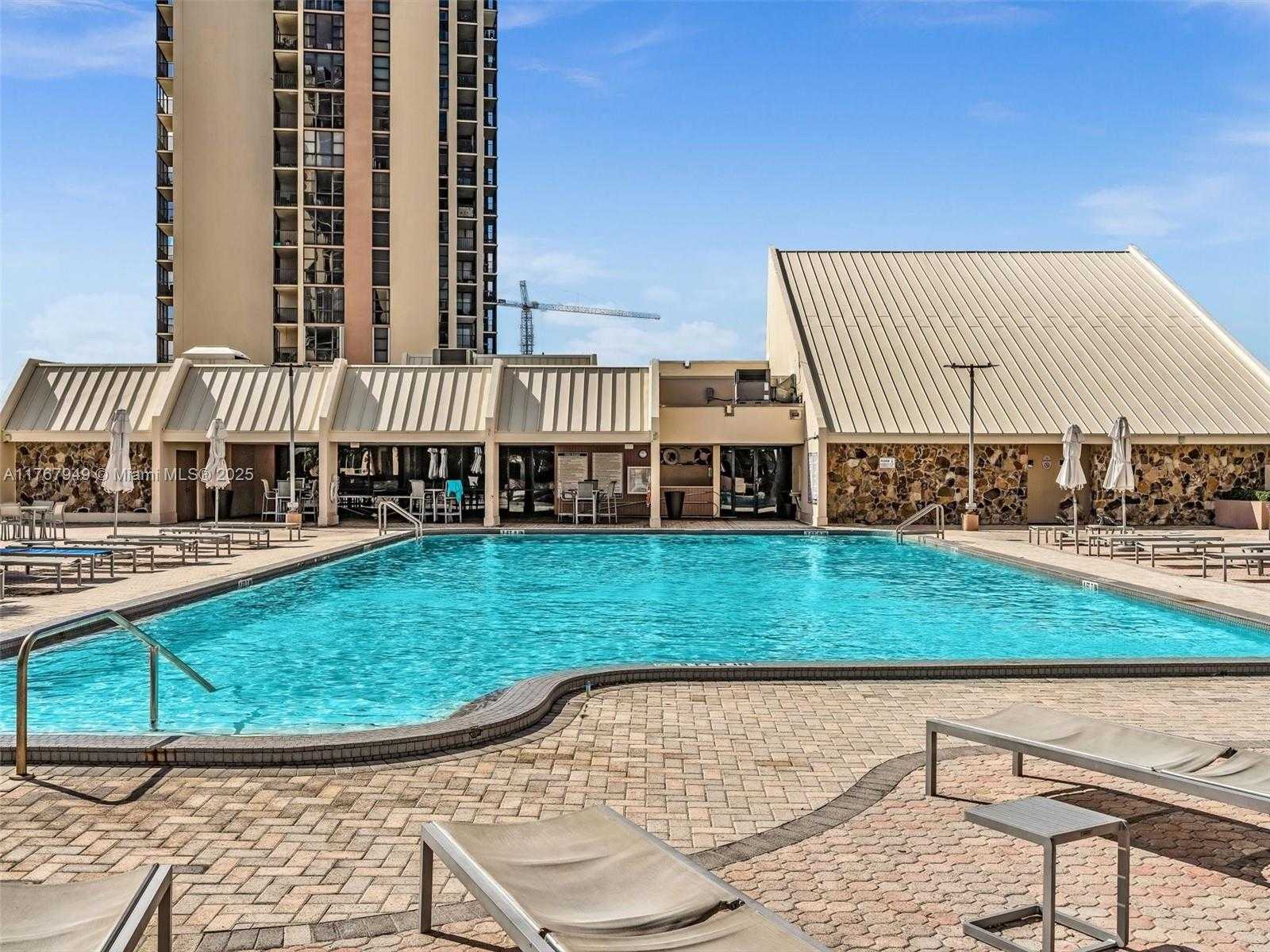 Small Image of 20301 WEST COUNTRY CLUB DR #PH29, Aventura Number 50