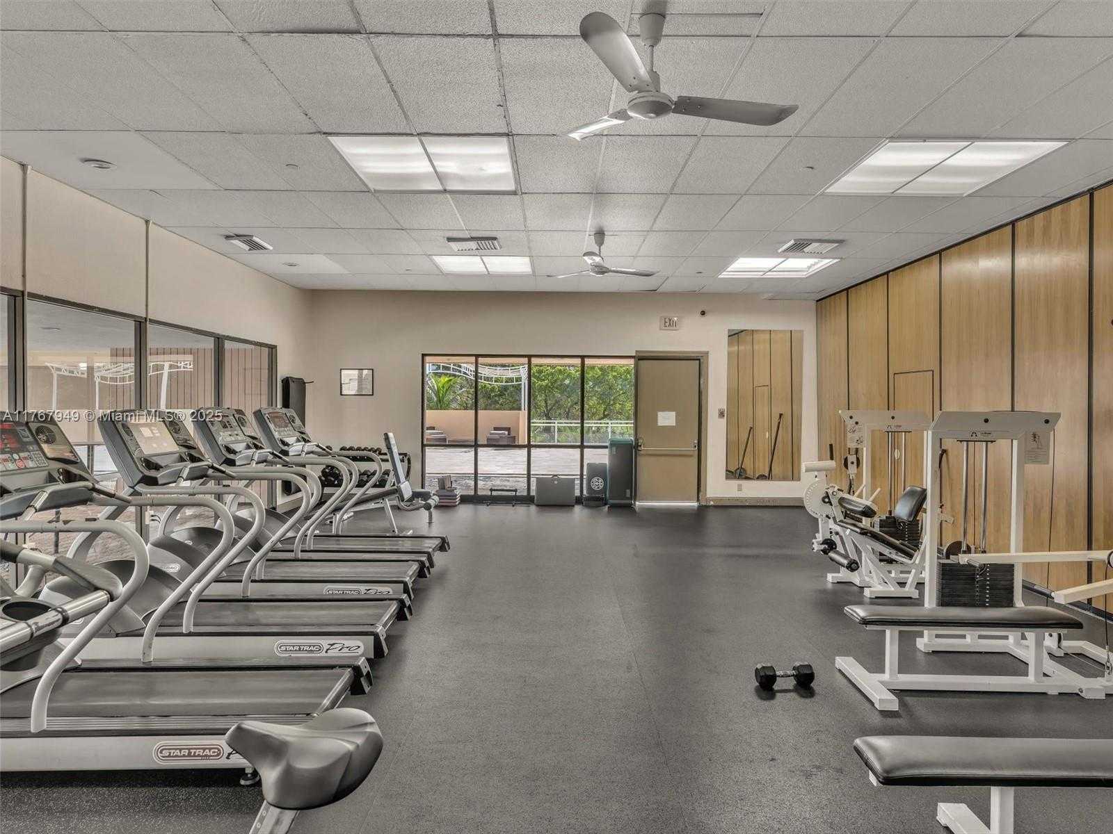 Small Image of 20301 WEST COUNTRY CLUB DR #PH29, Aventura Number 52