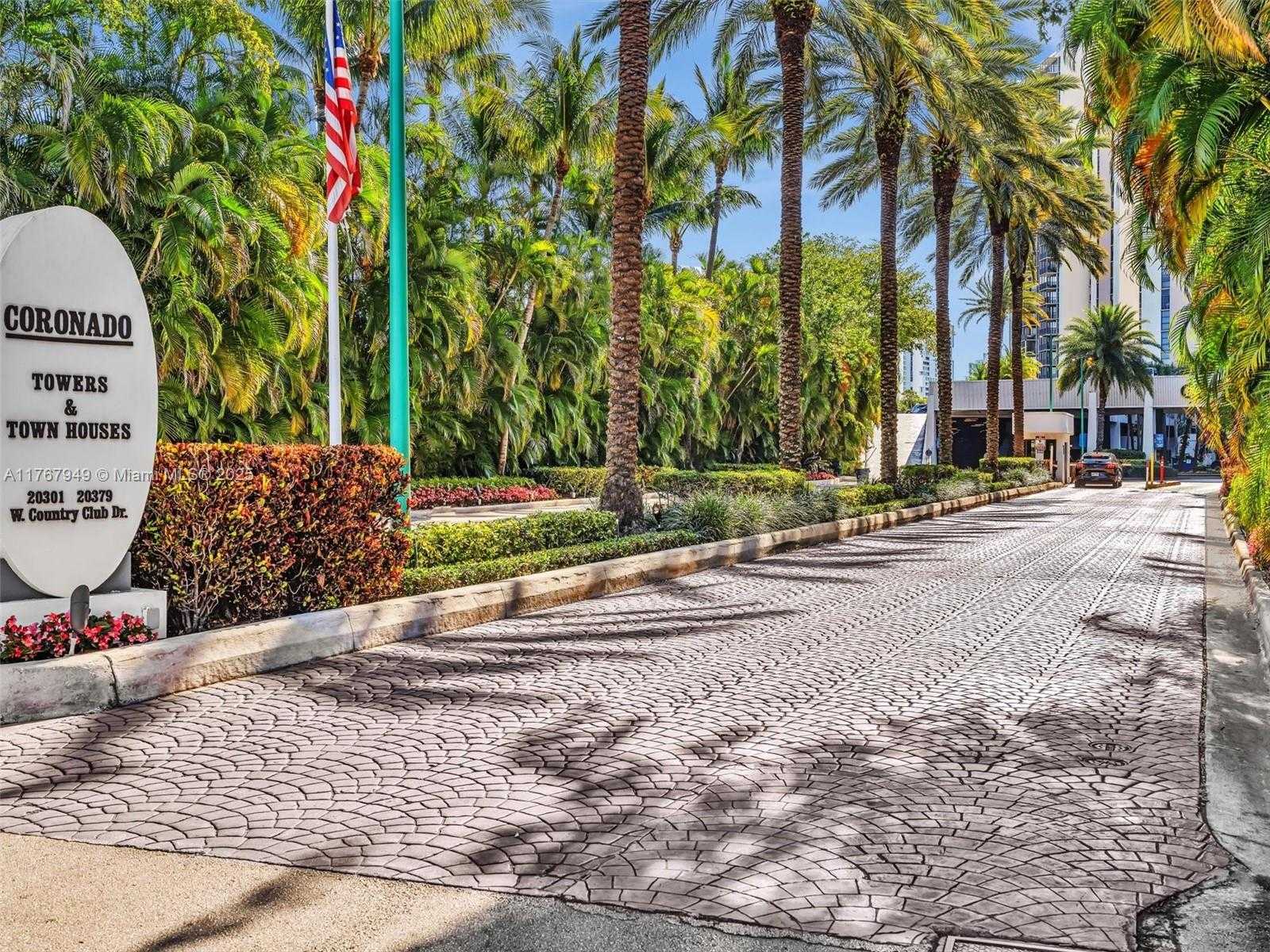 Small Image of 20301 WEST COUNTRY CLUB DR #PH29, Aventura Number 57