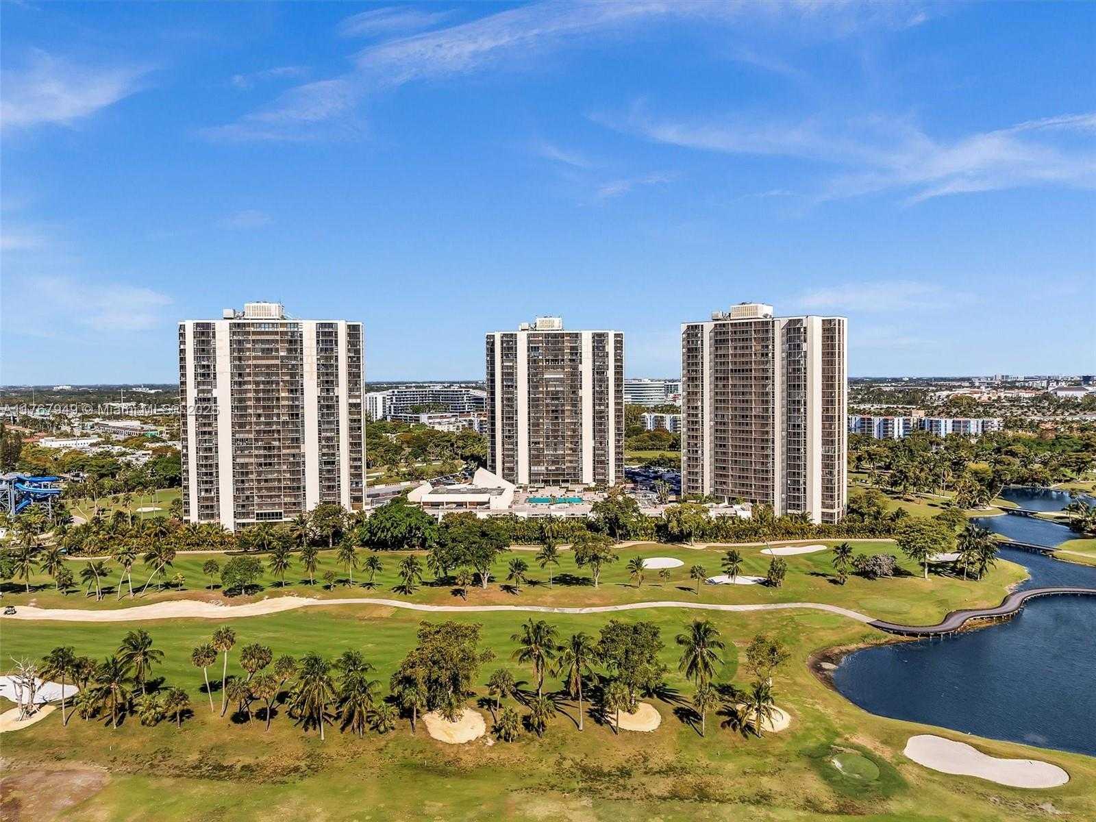 Small Image of 20301 WEST COUNTRY CLUB DR #PH29, Aventura Number 60