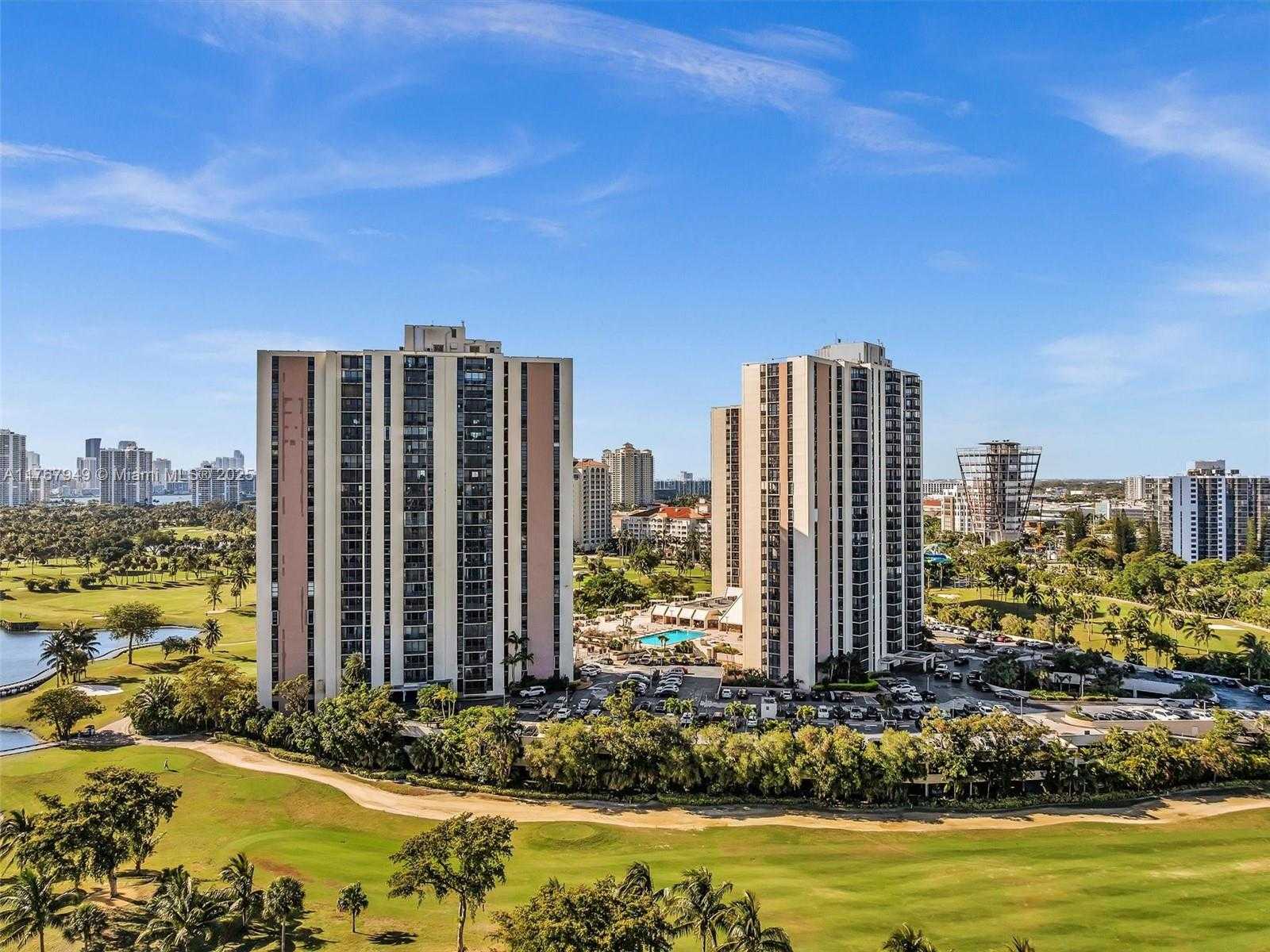 Small Image of 20301 WEST COUNTRY CLUB DR #PH29, Aventura Number 64