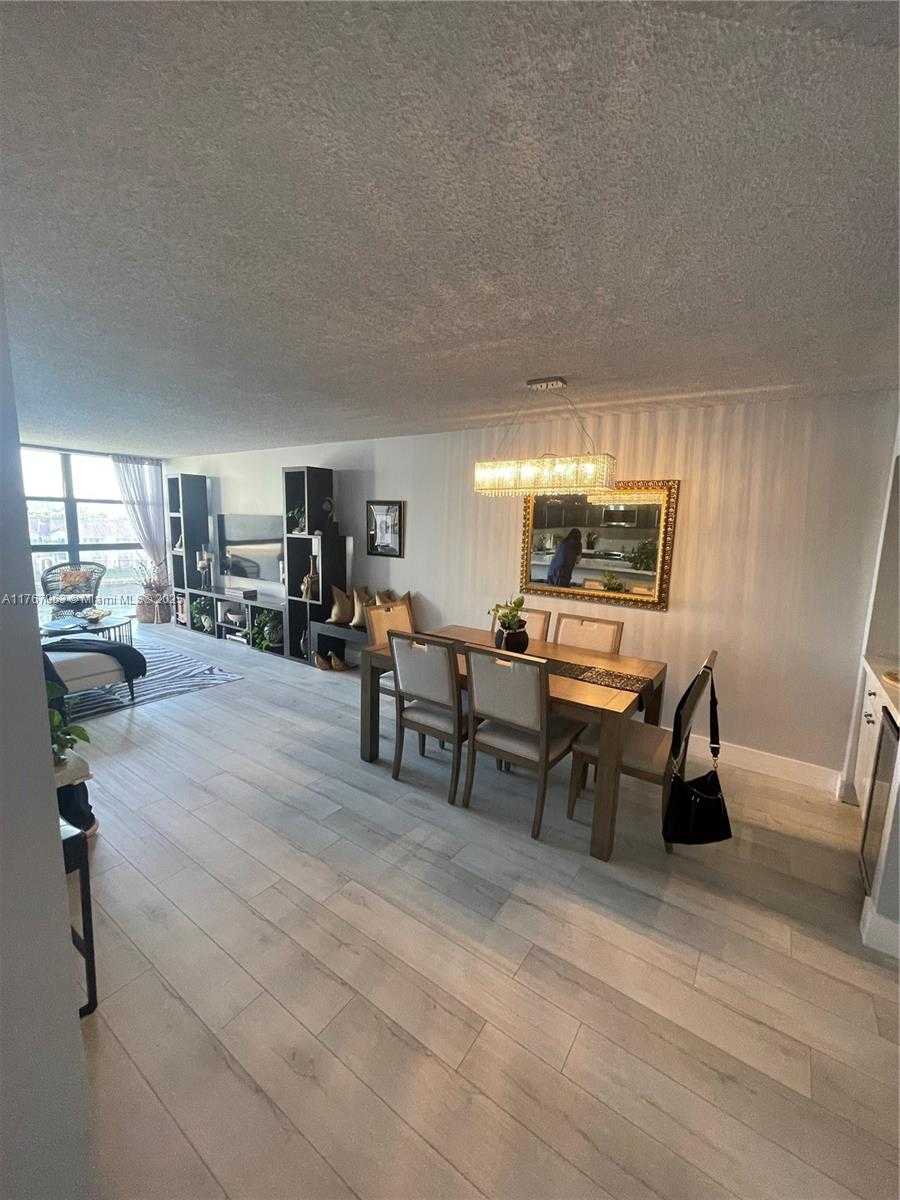 Small Image of 200 LESLIE DR #622, Hallandale Beach Number 12