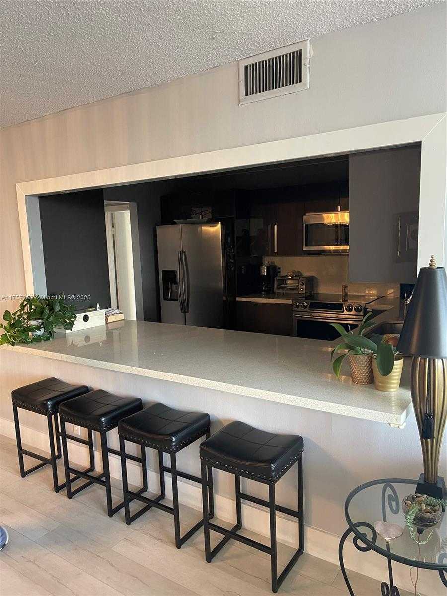 Small Image of 200 LESLIE DR #622, Hallandale Beach Number 28