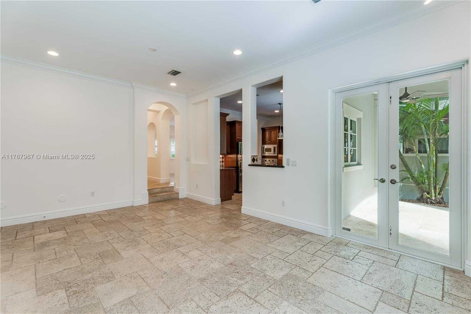Small Image of 10155 SOUTH WEST 75TH PL, Pinecrest Number 11