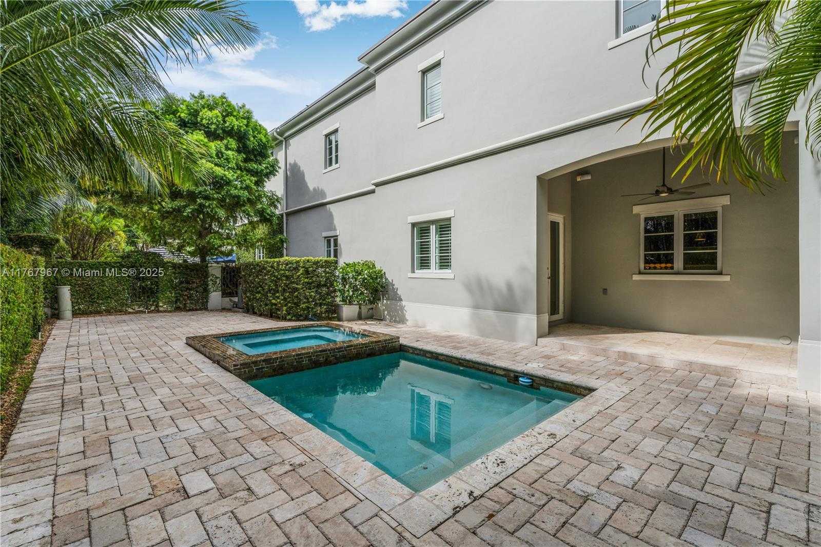 Small Image of 10155 SOUTH WEST 75TH PL, Pinecrest Number 21