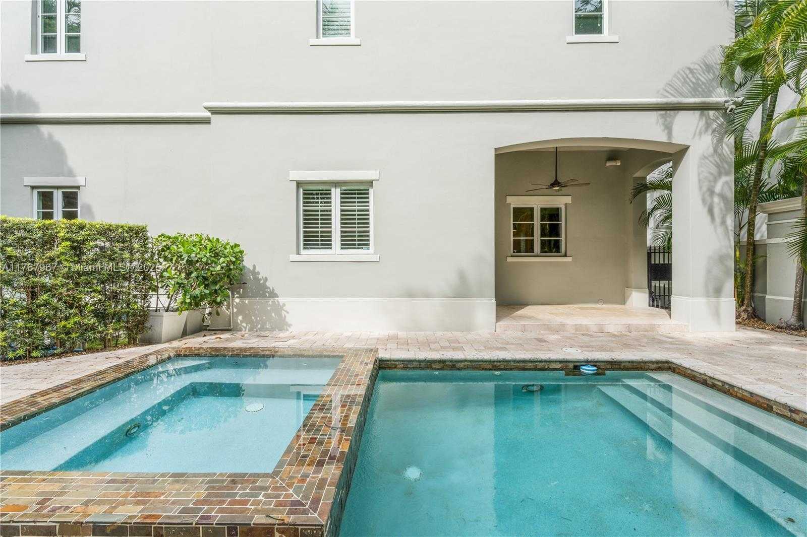 Small Image of 10155 SOUTH WEST 75TH PL, Pinecrest Number 22