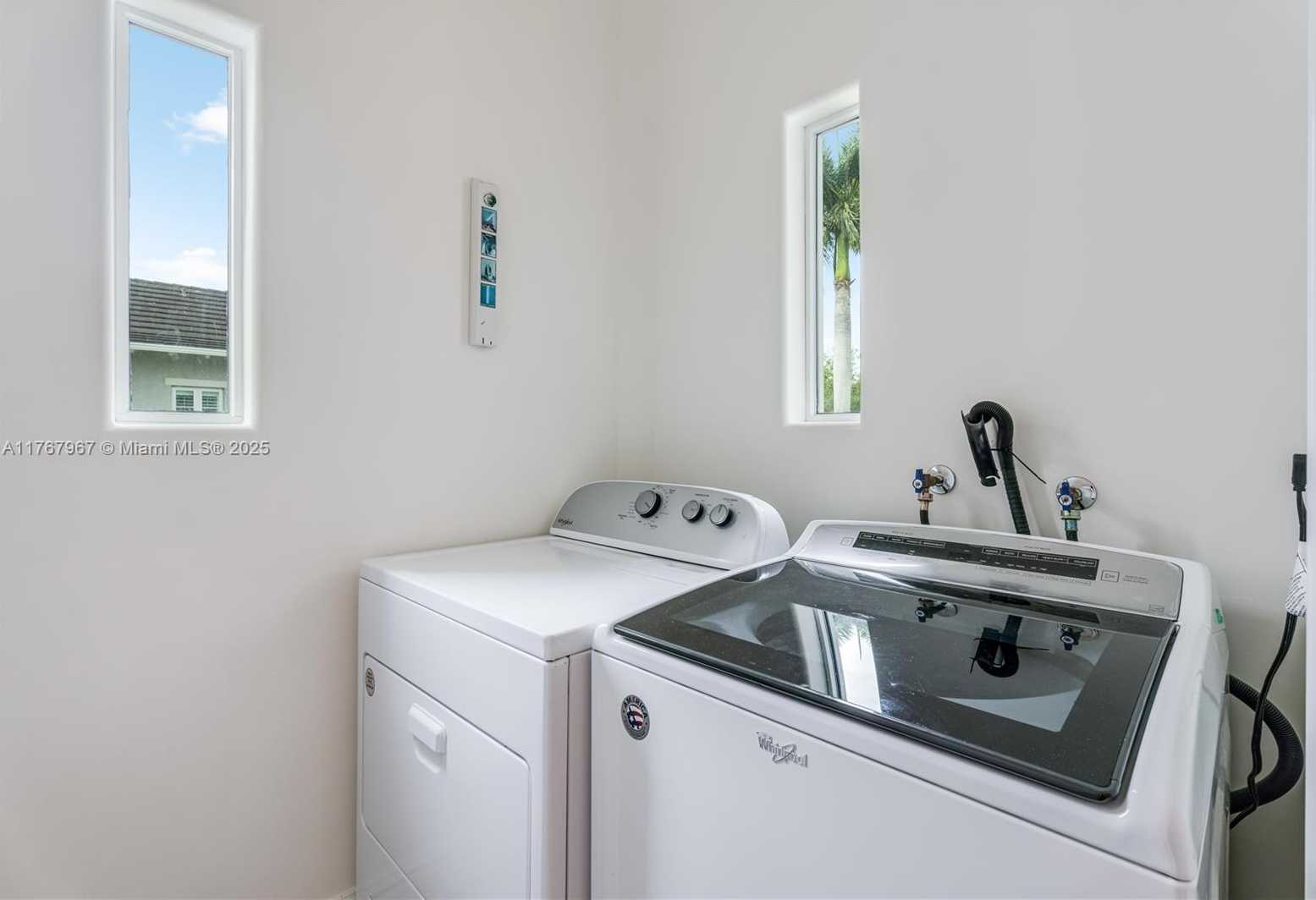 Small Image of 10155 SOUTH WEST 75TH PL, Pinecrest Number 26