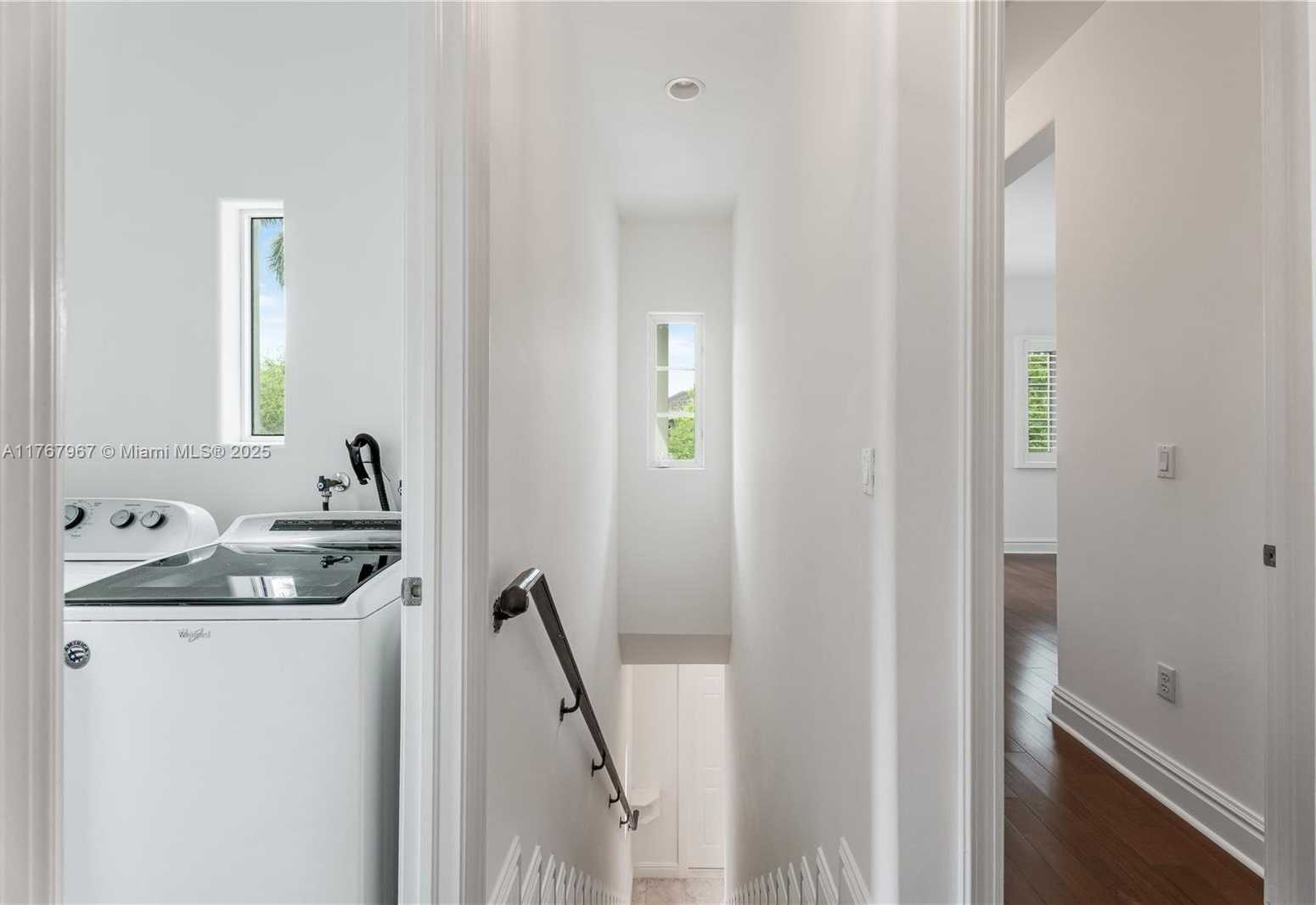 Small Image of 10155 SOUTH WEST 75TH PL, Pinecrest Number 27