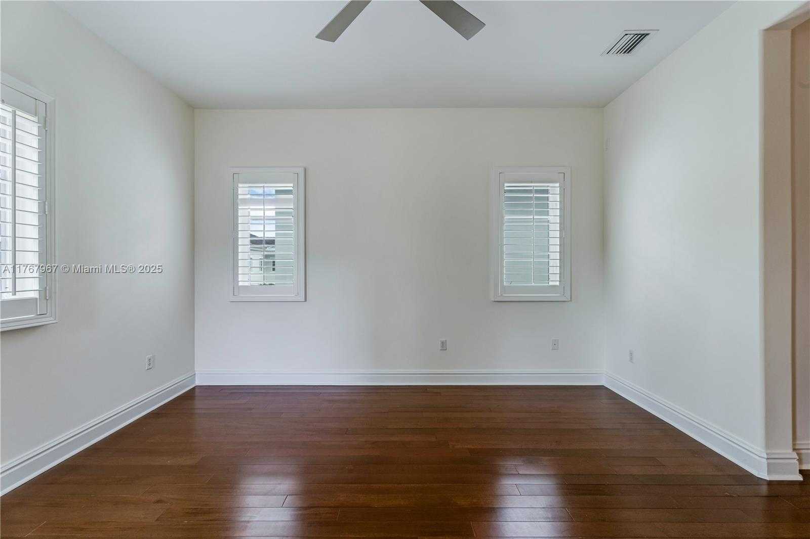 Small Image of 10155 SOUTH WEST 75TH PL, Pinecrest Number 30