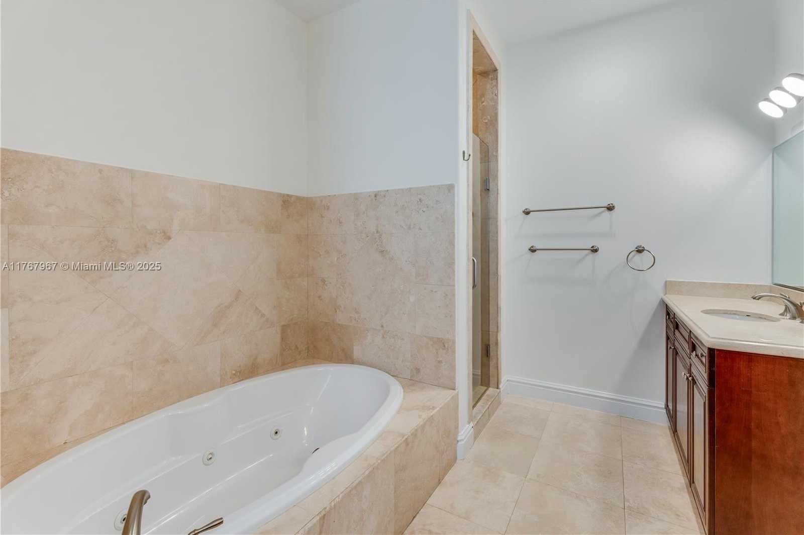 Small Image of 10155 SOUTH WEST 75TH PL, Pinecrest Number 37