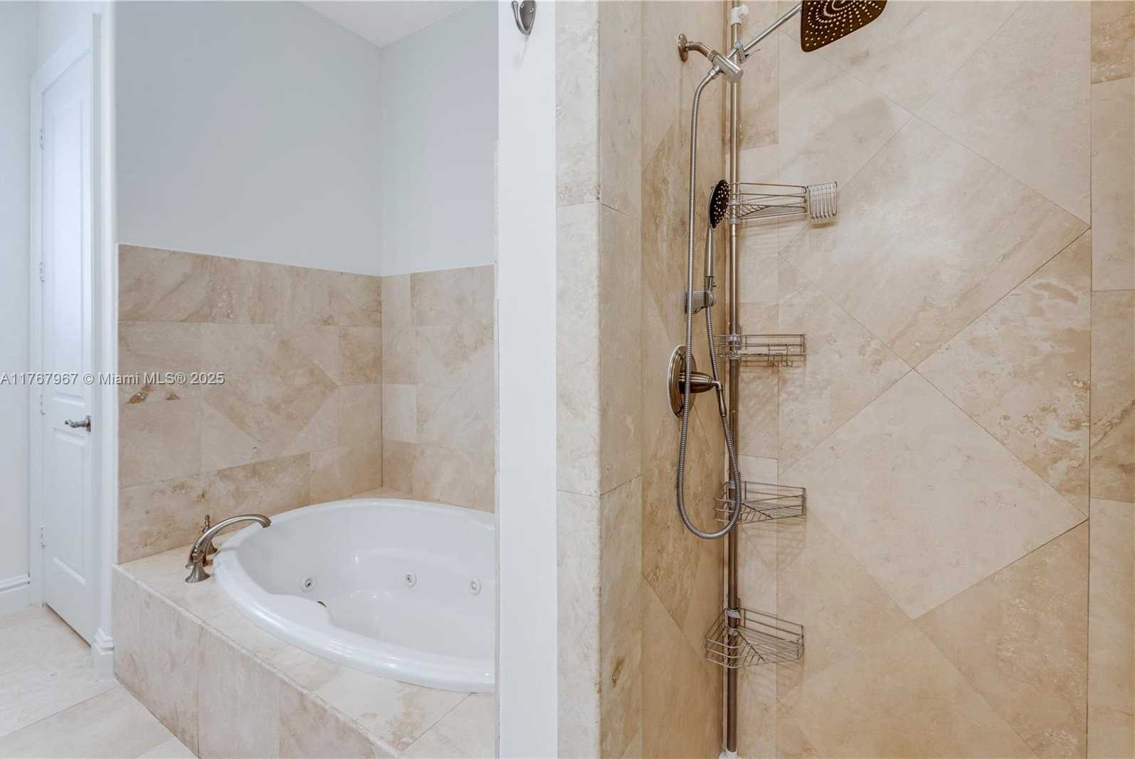 Small Image of 10155 SOUTH WEST 75TH PL, Pinecrest Number 39