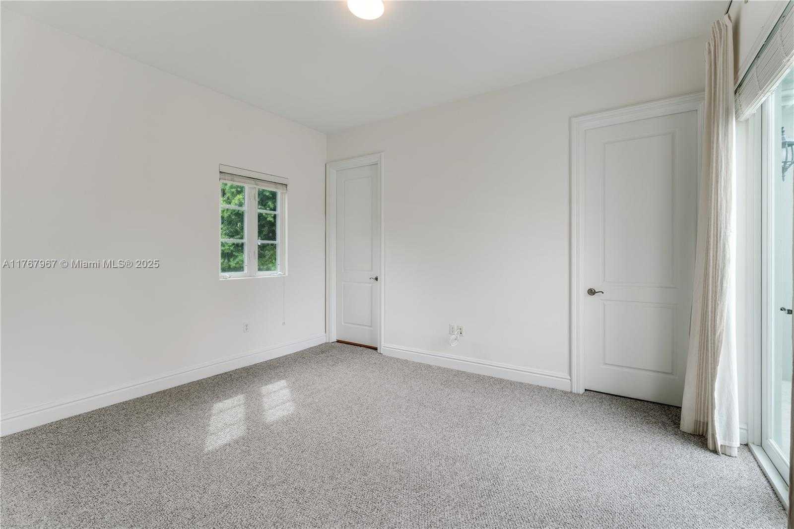 Small Image of 10155 SOUTH WEST 75TH PL, Pinecrest Number 41