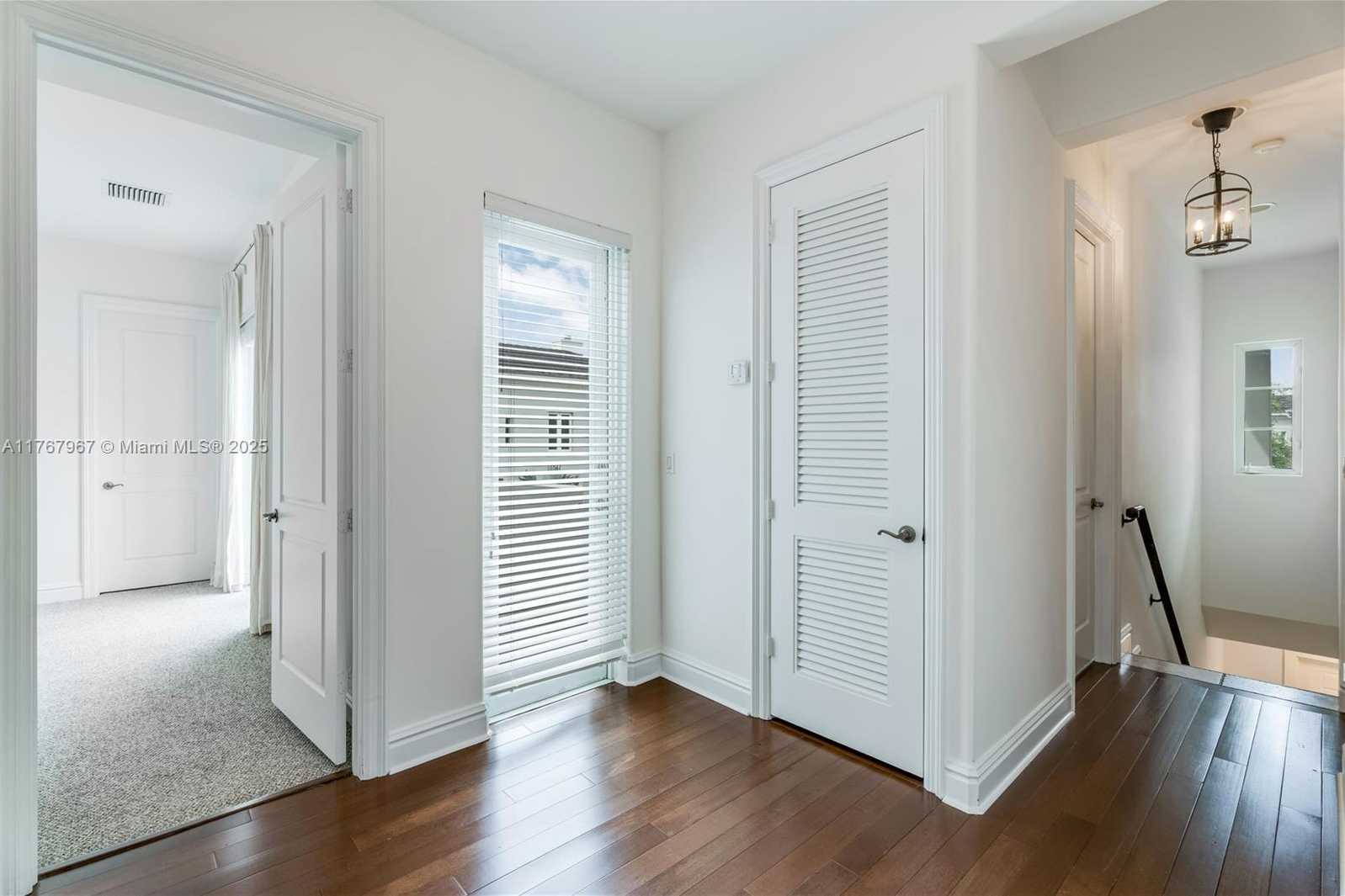 Small Image of 10155 SOUTH WEST 75TH PL, Pinecrest Number 47