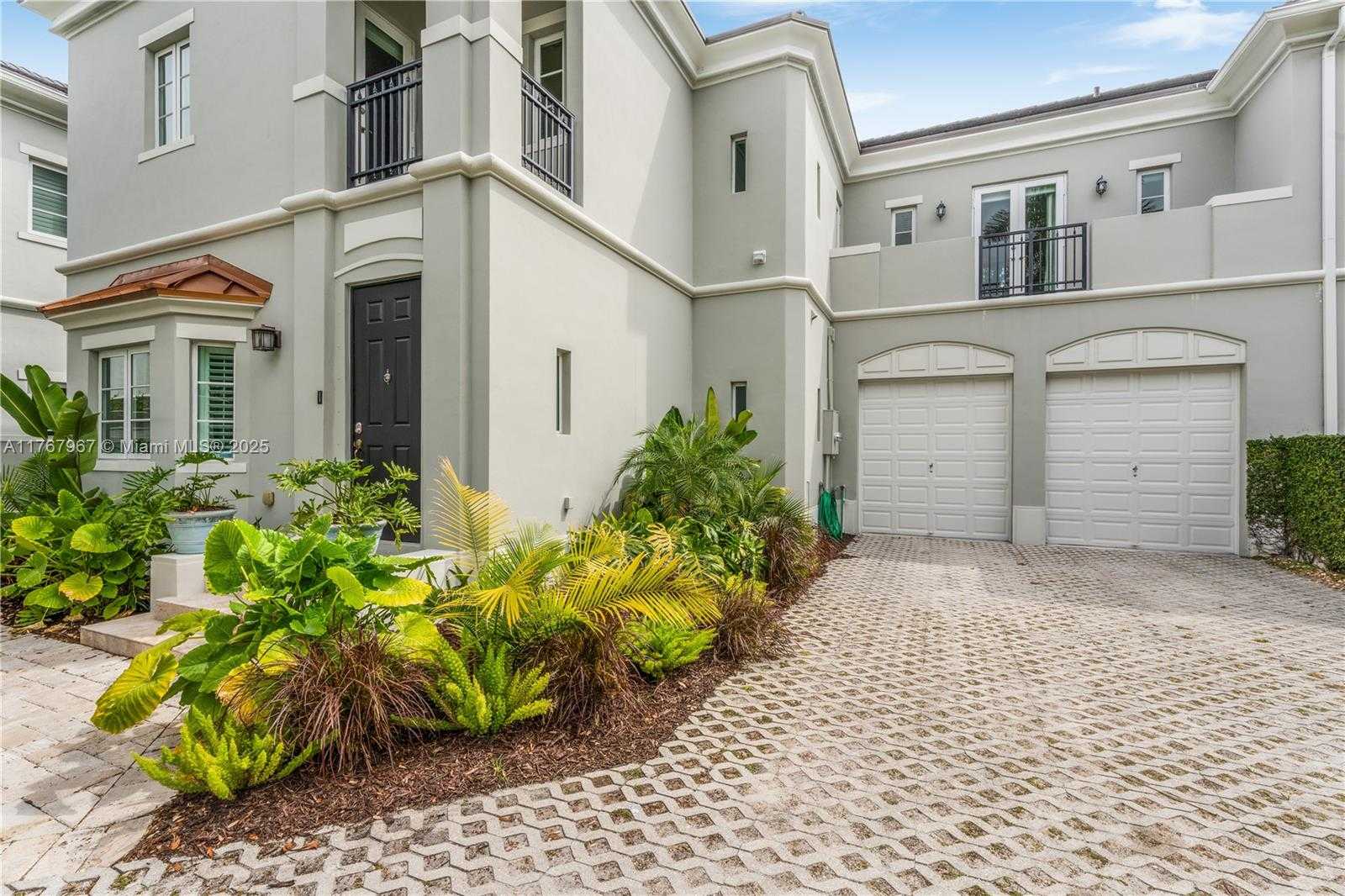 Small Image of 10155 SOUTH WEST 75TH PL, Pinecrest Number 54