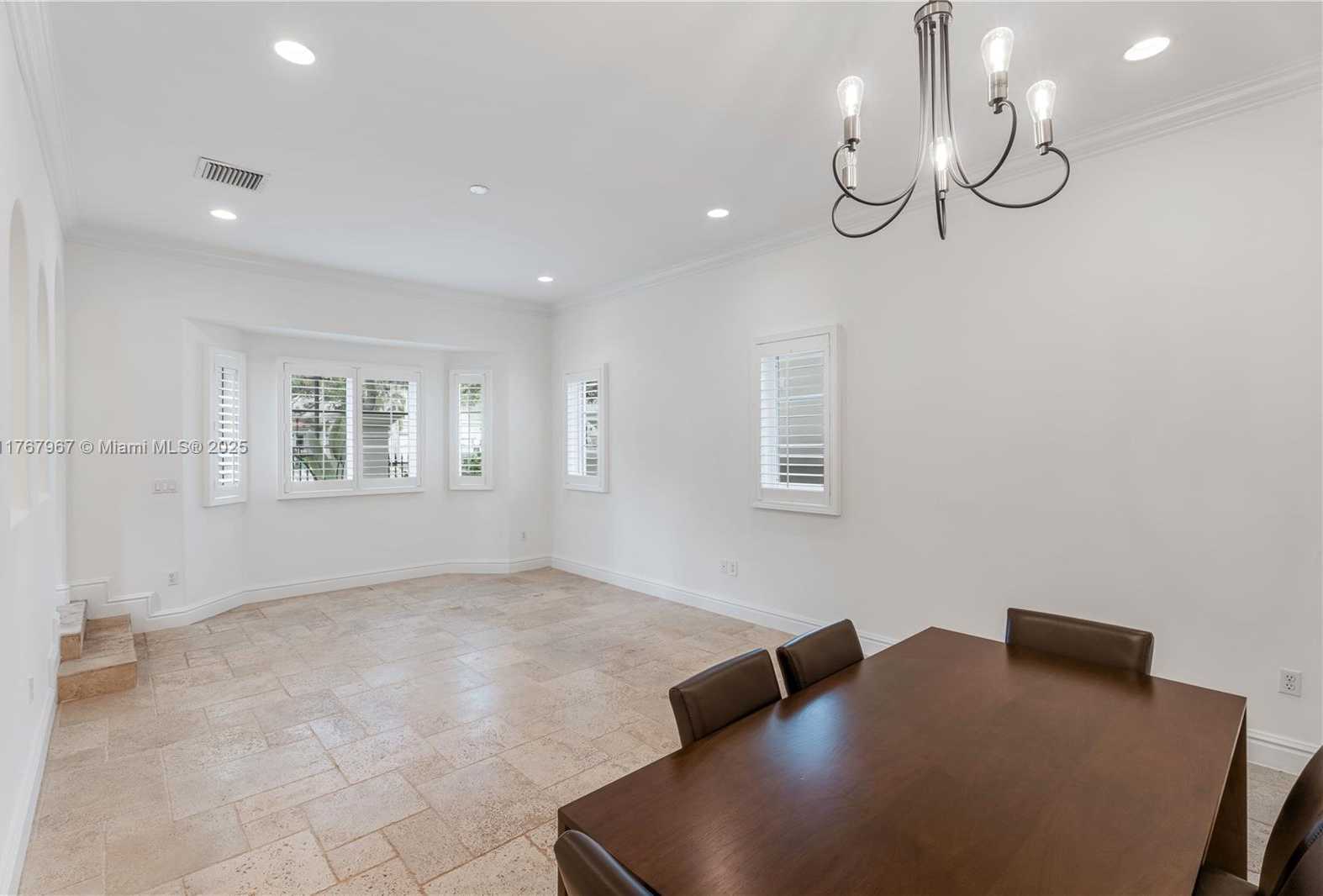 Small Image of 10155 SOUTH WEST 75TH PL, Pinecrest Number 6